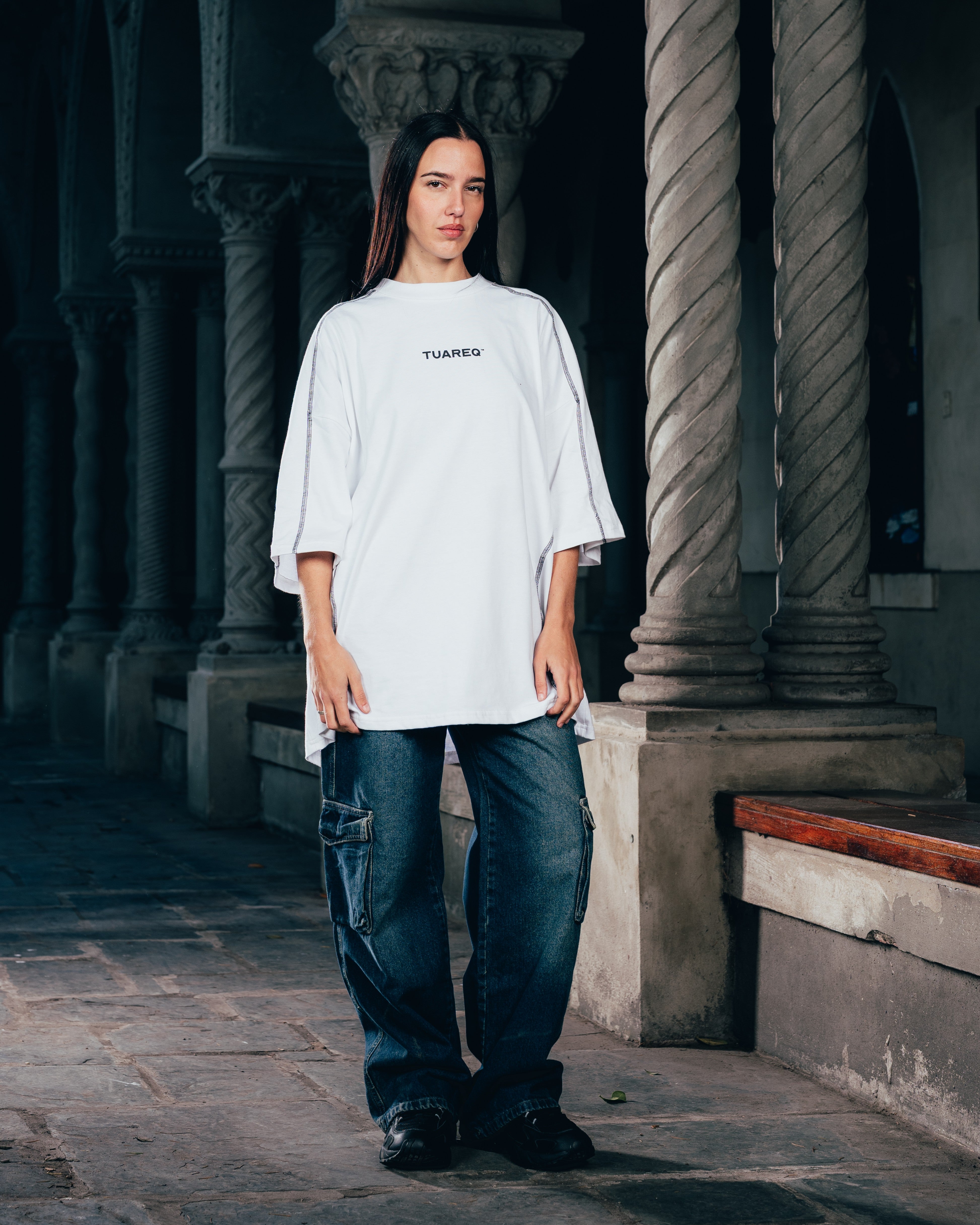 REMERA OVERSIZED [ WARRIOR ] RELIEVE WHITE