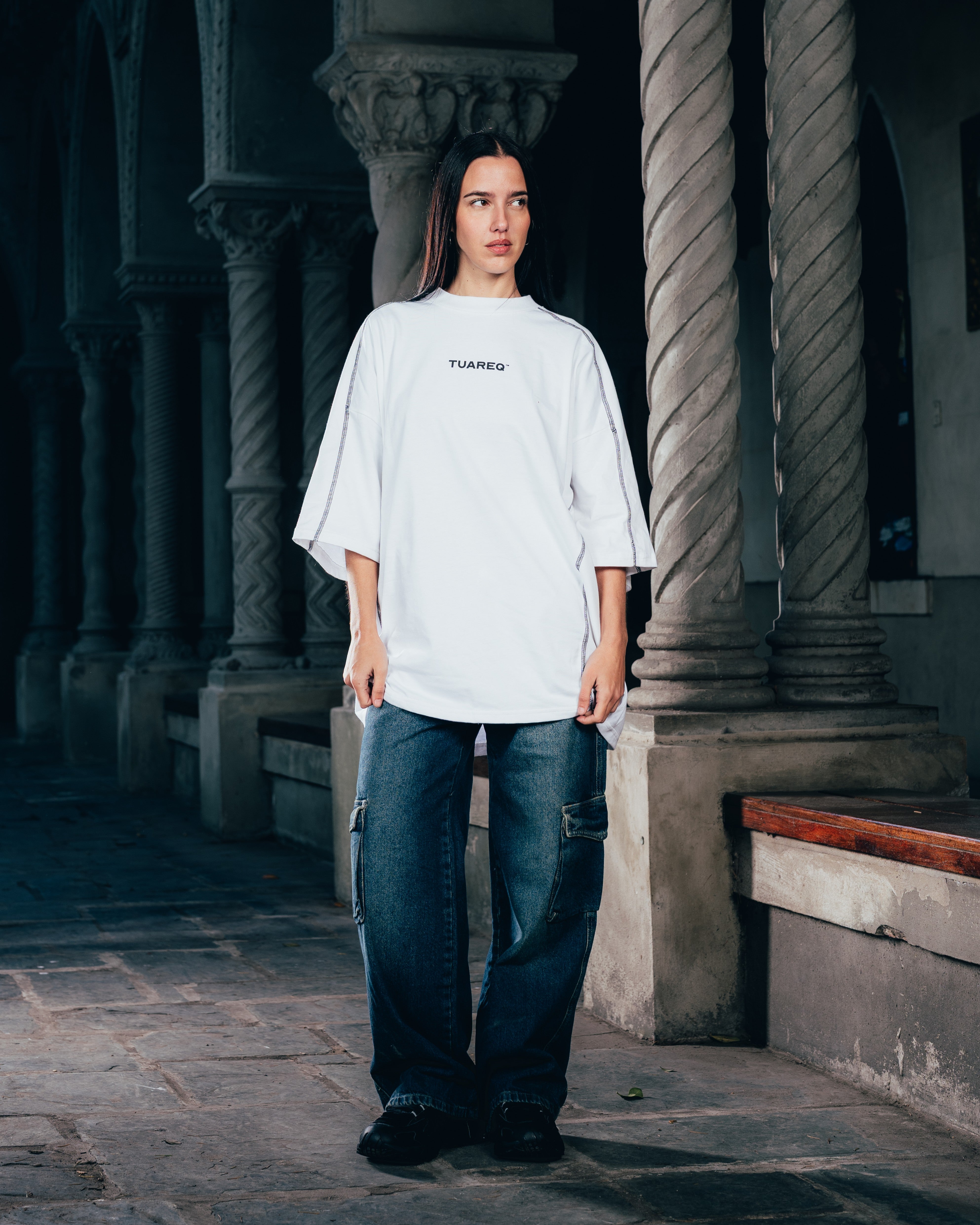 REMERA OVERSIZED [ WARRIOR ] RELIEVE WHITE