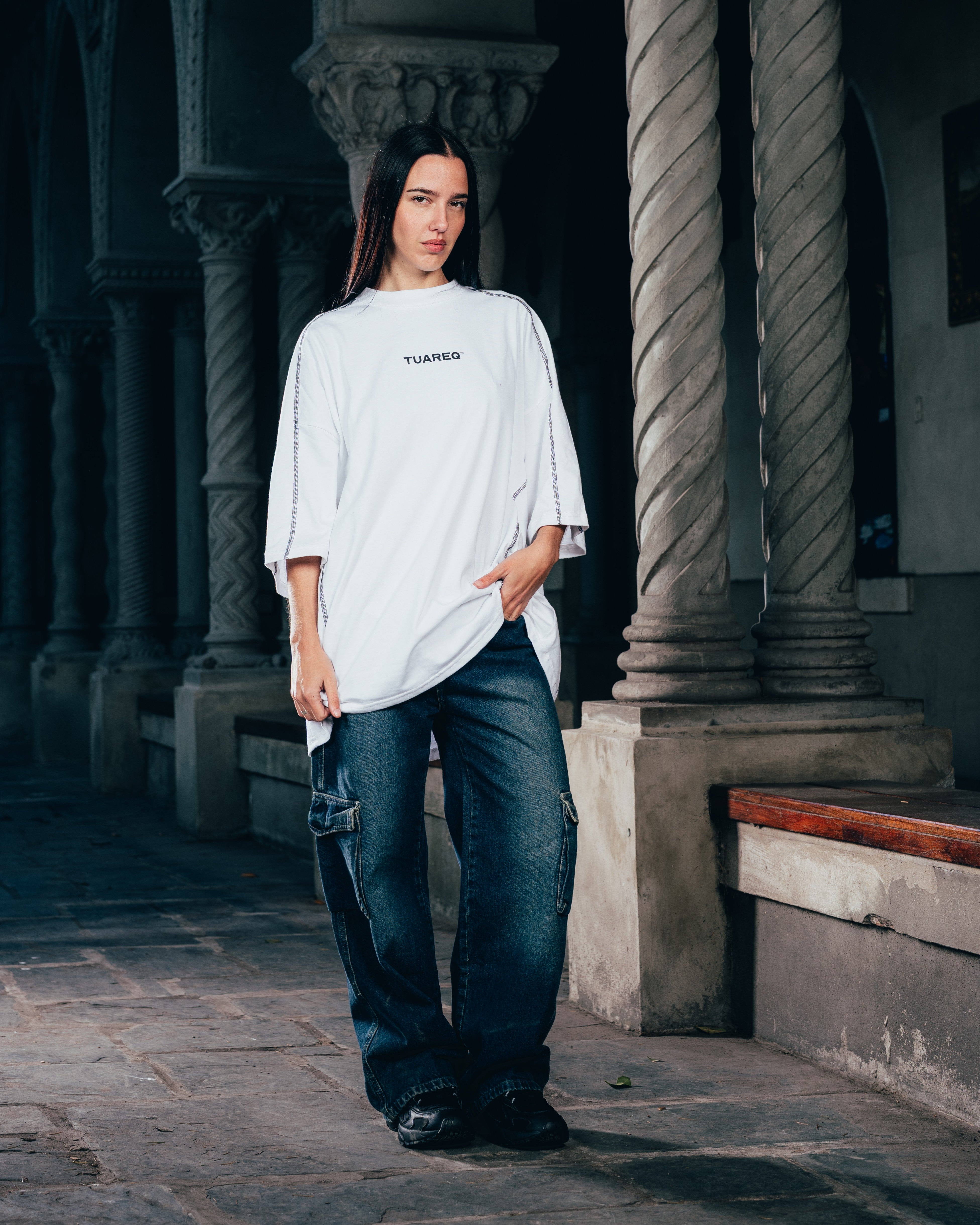 REMERA OVERSIZED [ WARRIOR ] RELIEVE WHITE