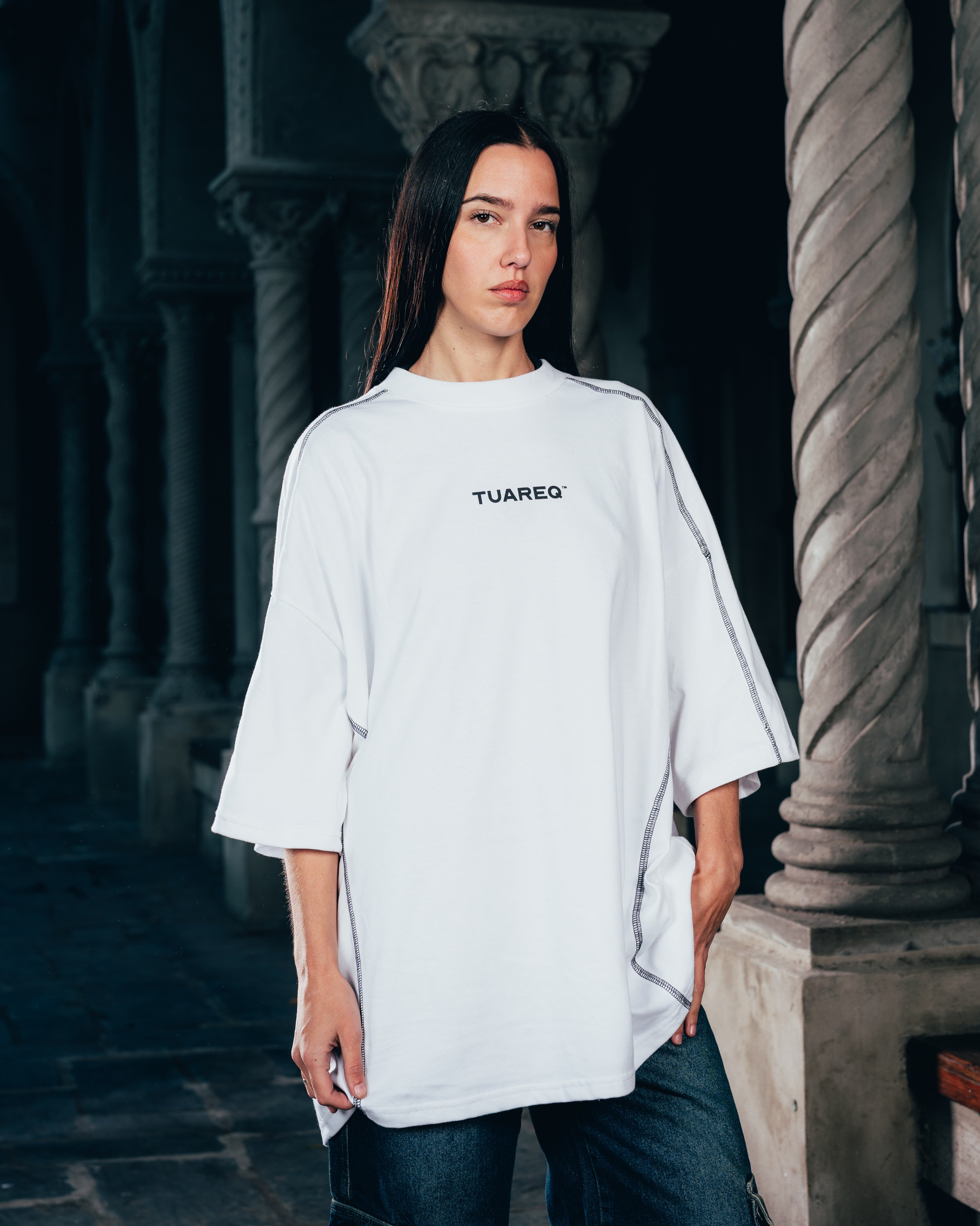 REMERA OVERSIZED [ WARRIOR ] RELIEVE WHITE