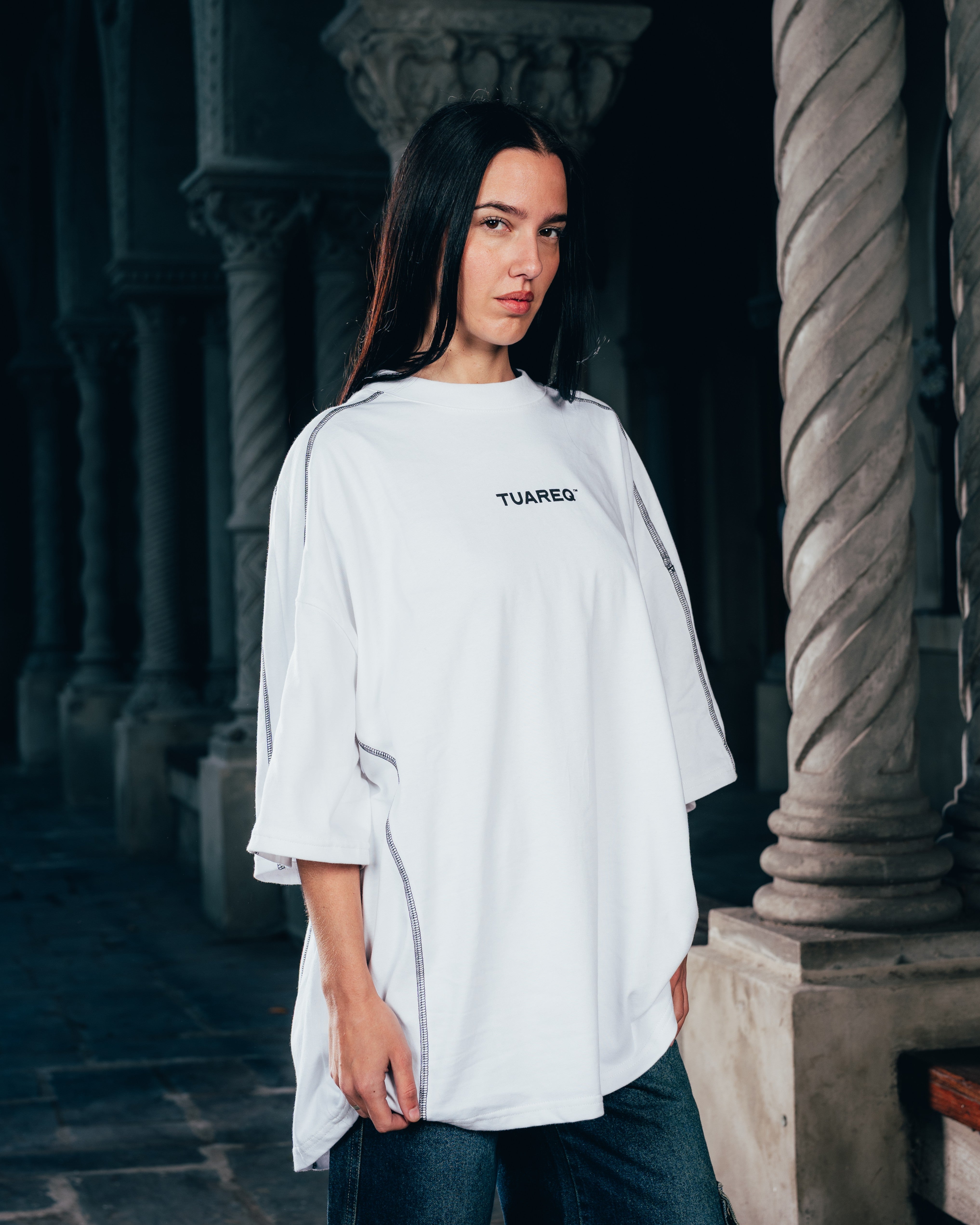 REMERA OVERSIZED [ WARRIOR ] RELIEVE WHITE