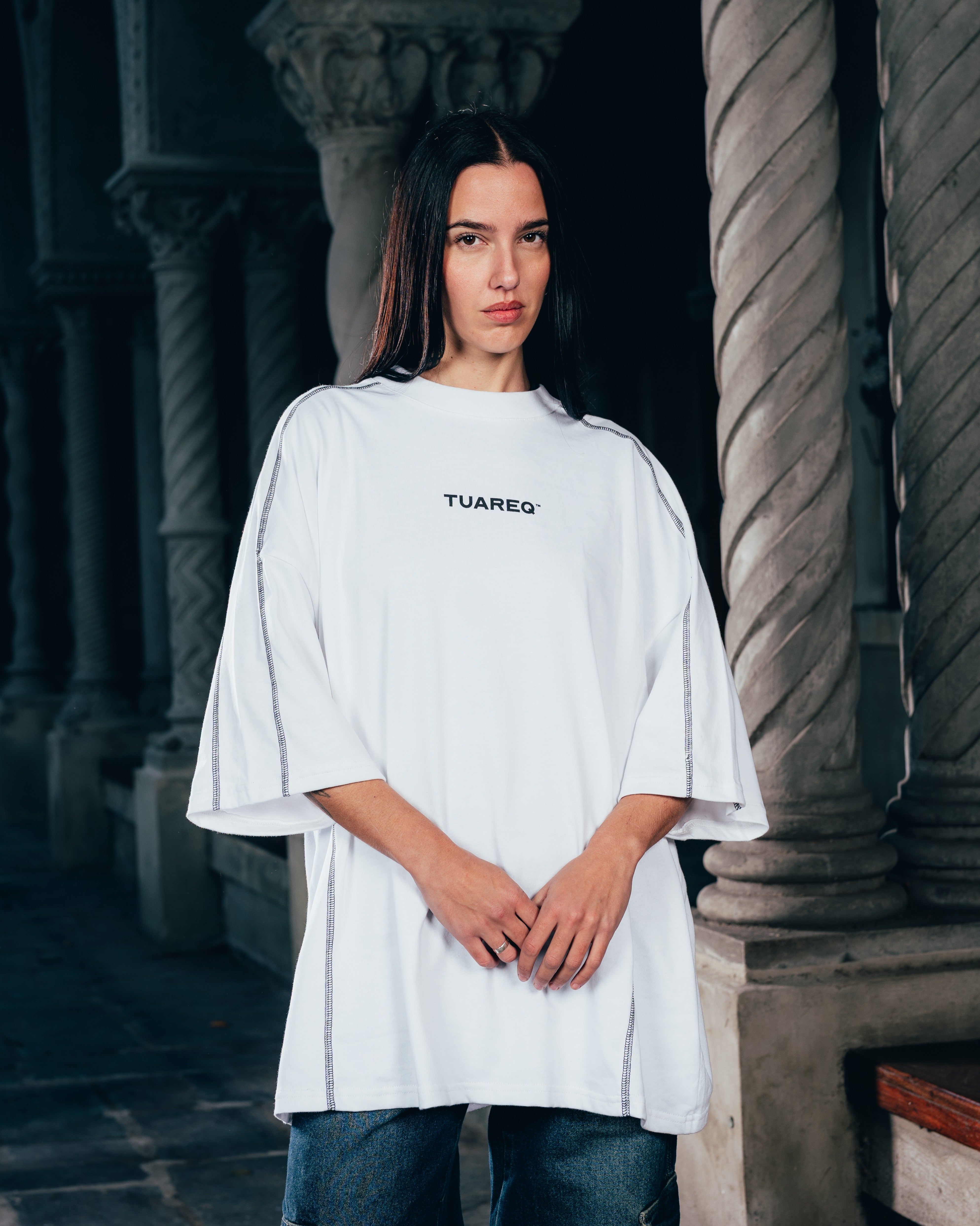 REMERA OVERSIZED [ WARRIOR ] RELIEVE WHITE