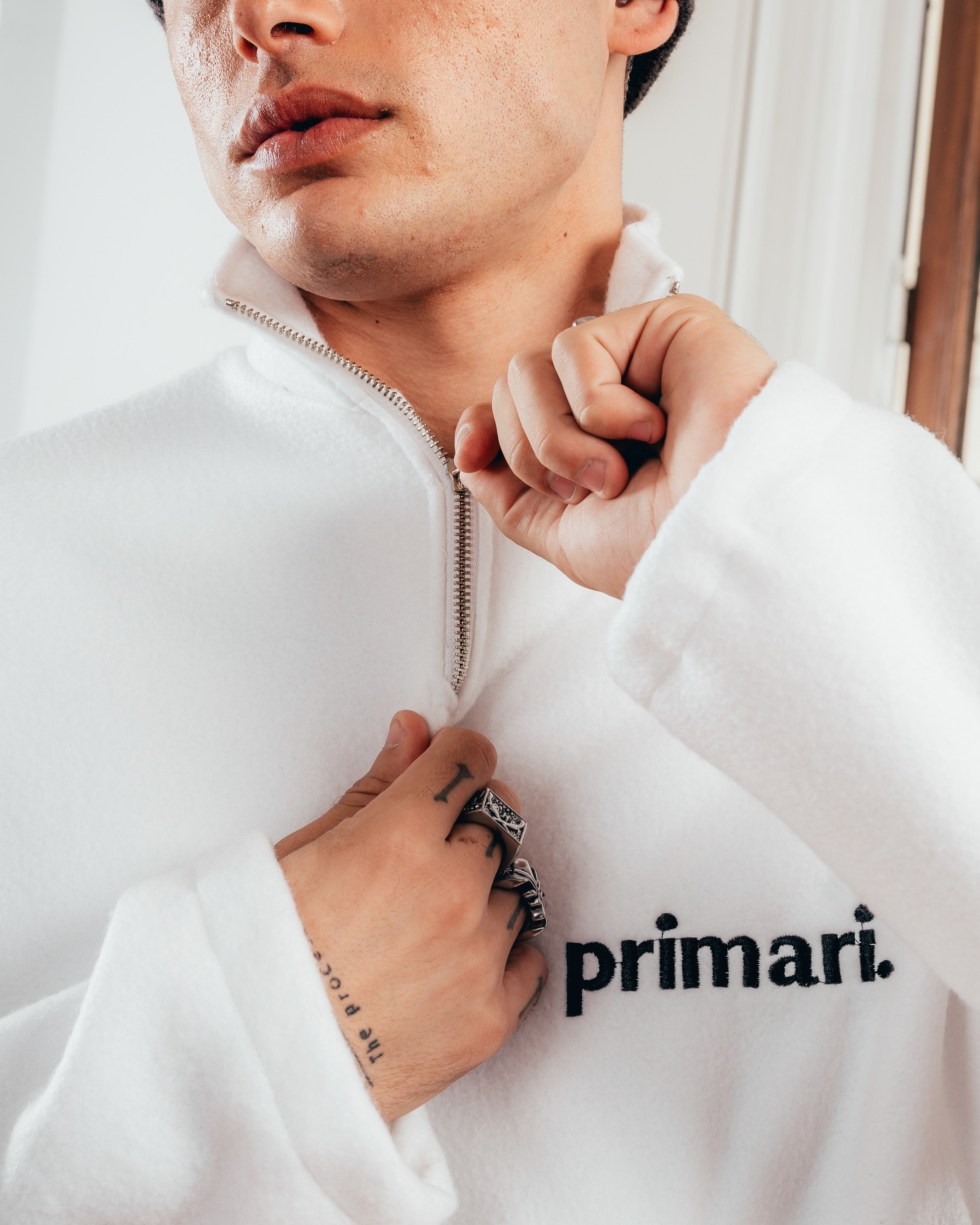 CREWNECK POLAR GRUESO [ PRIMARI ] WHITE