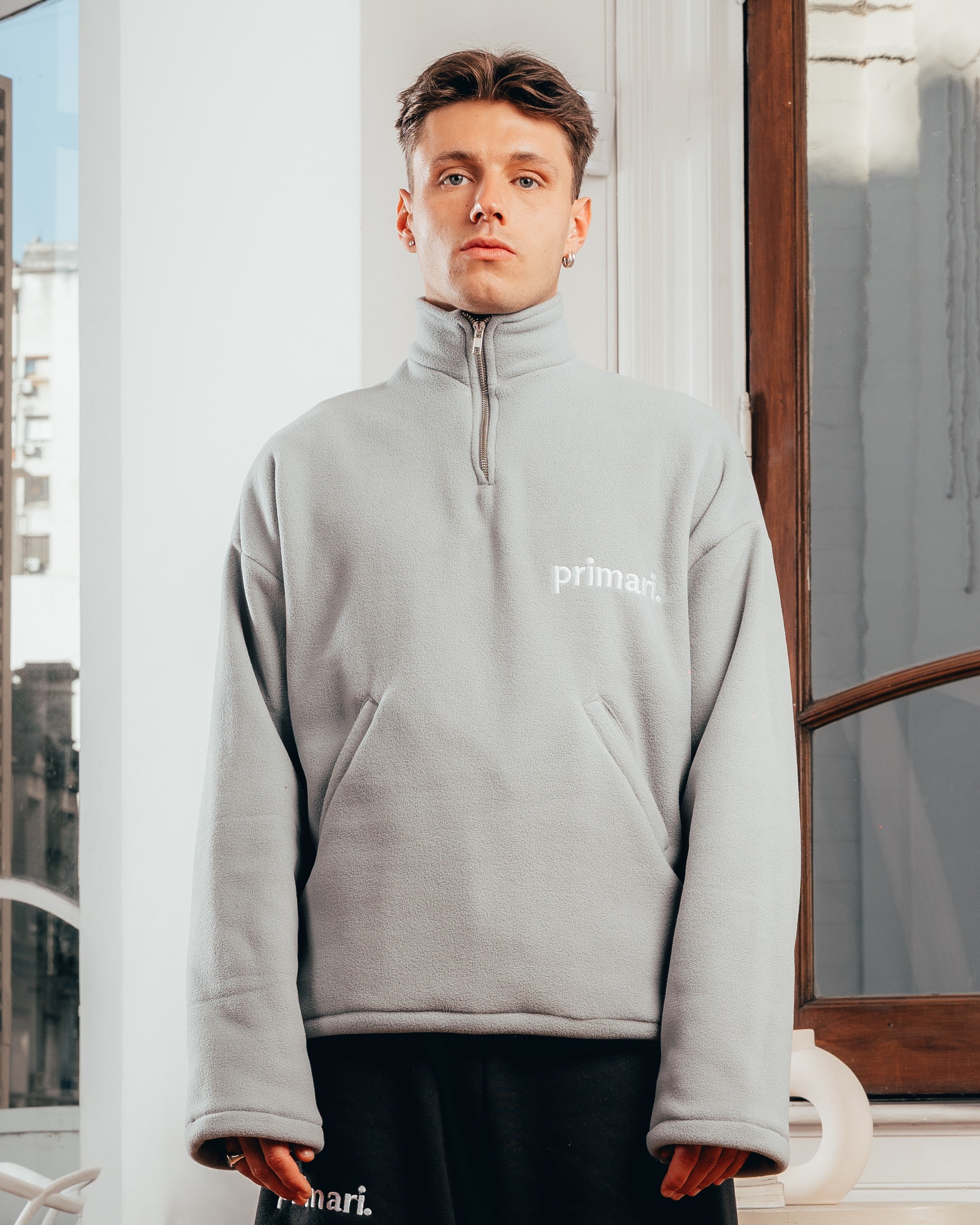 CREWNECK POLAR GRUESO [ PRIMARI ] GREY