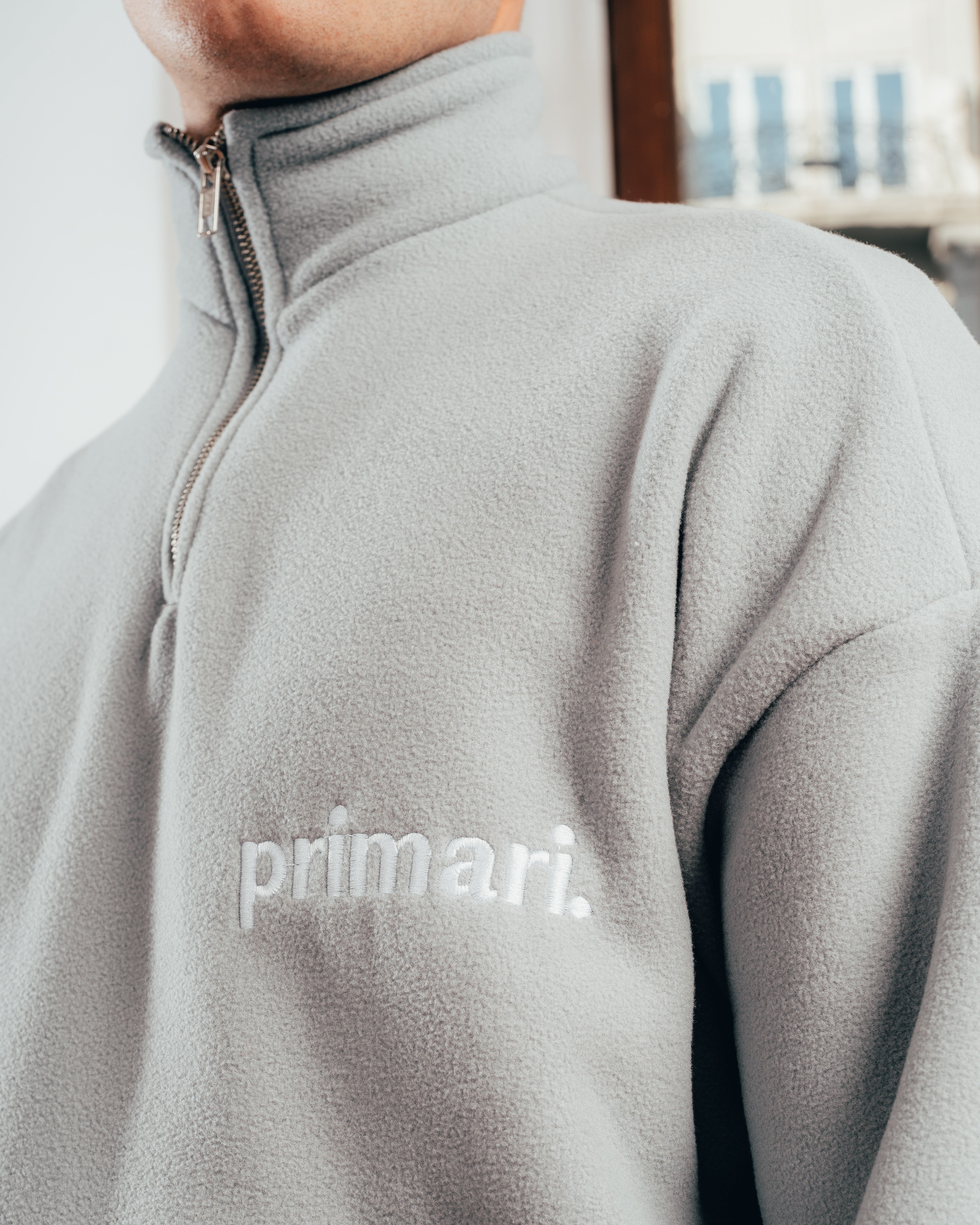 CREWNECK POLAR GRUESO [ PRIMARI ] GREY
