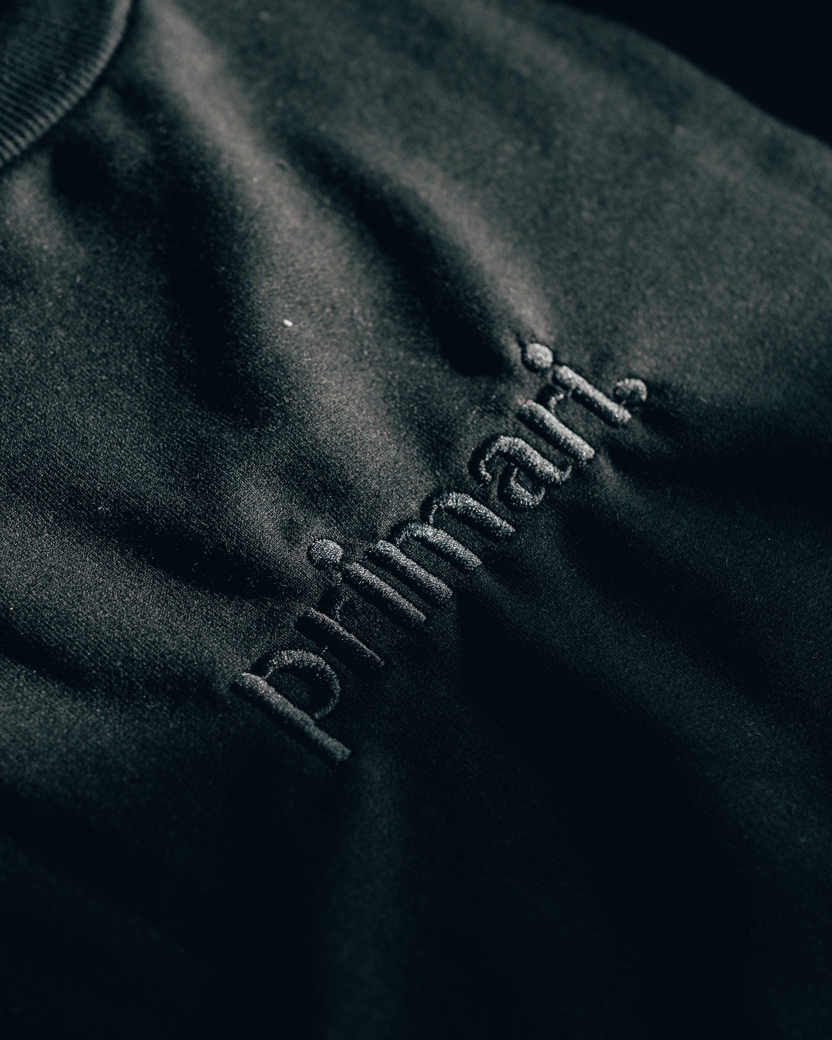 CREWNECK DOBLE MANGA [ PRIMARI ] BLACK & WHITE