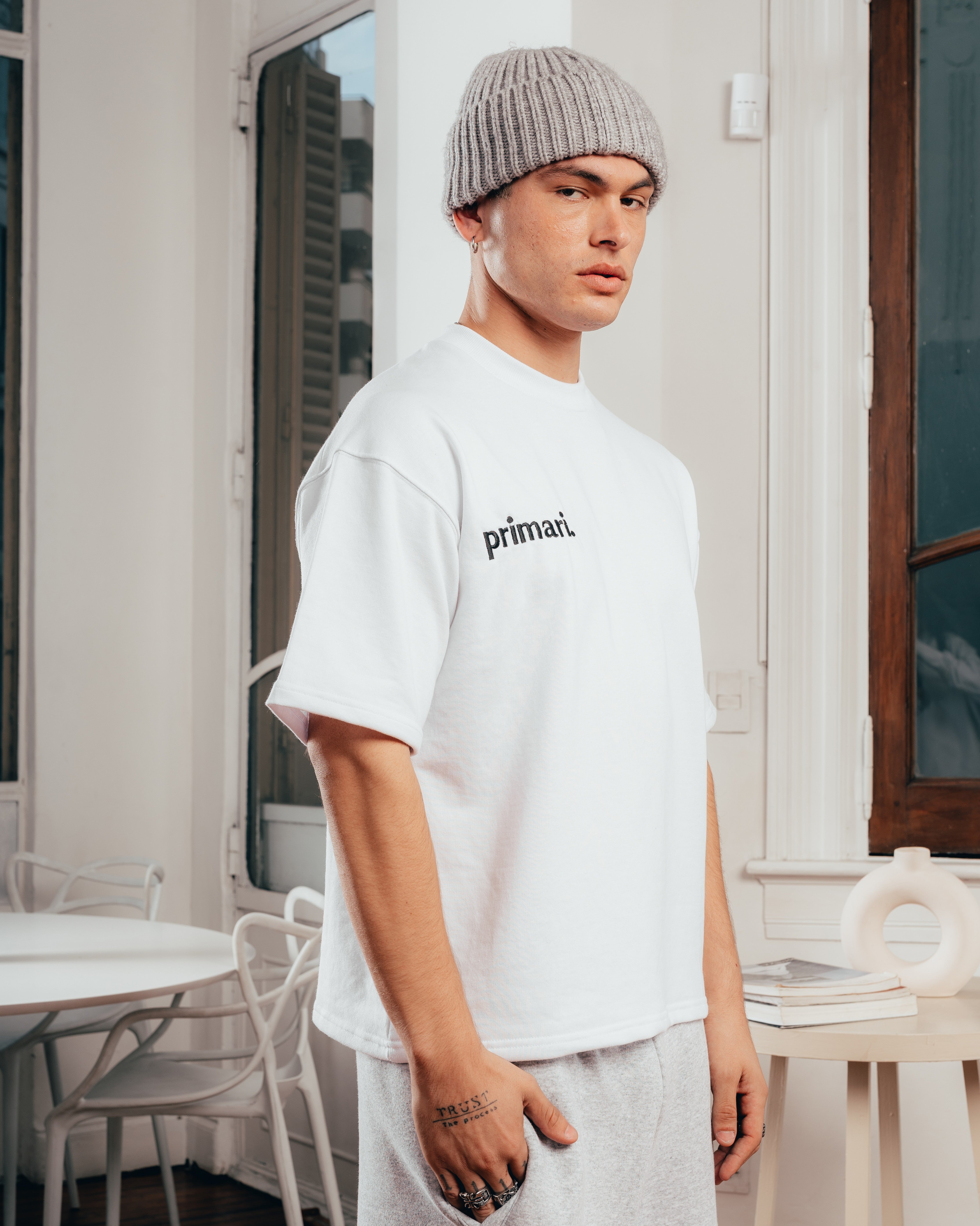 REMERA EXTRA PESADA SEMIOVER LETTER [ PRIMARI ] WHITE