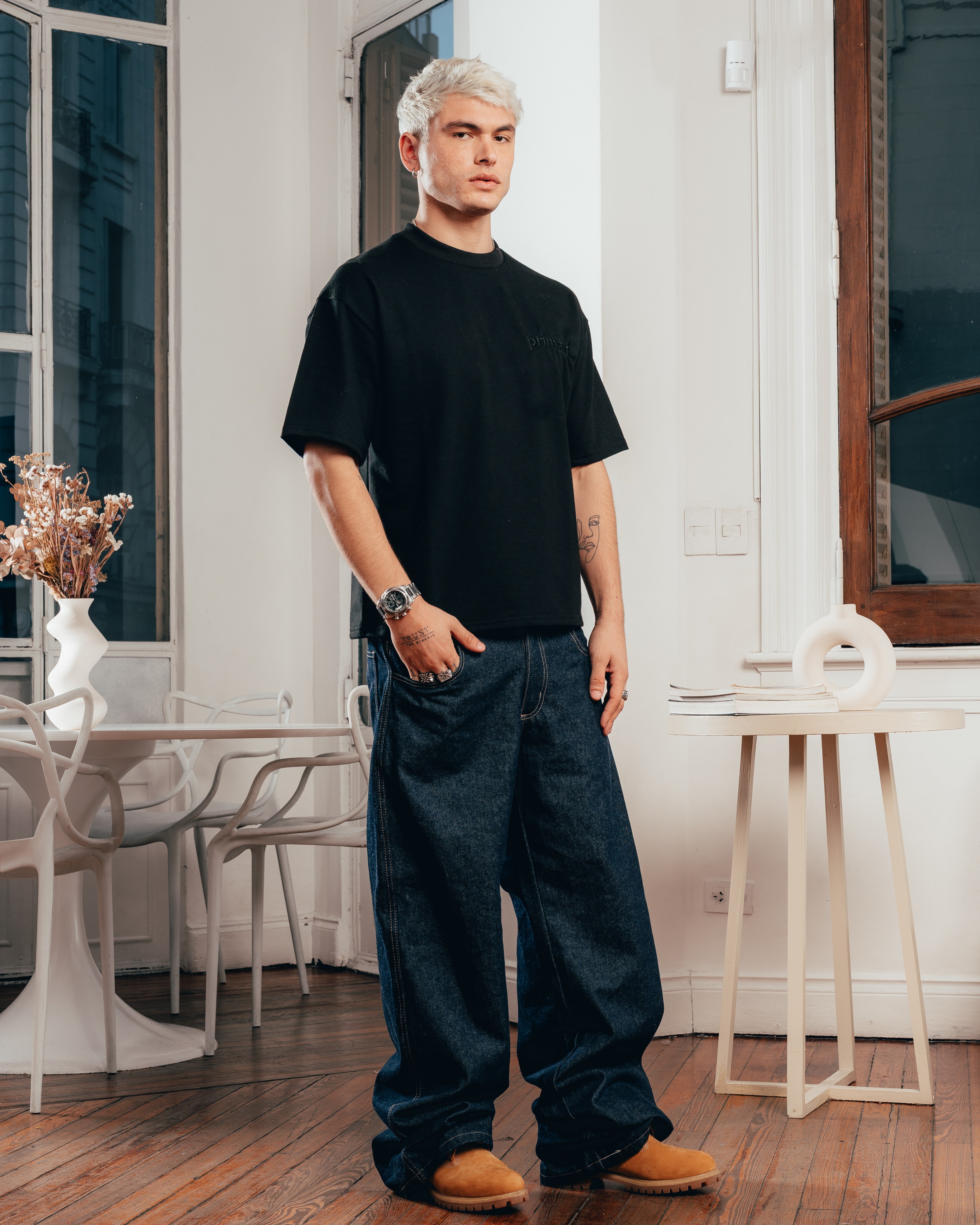 REMERA EXTRA PESADA SEMIOVER [ PRIMARI ] SIMPLE BLACK