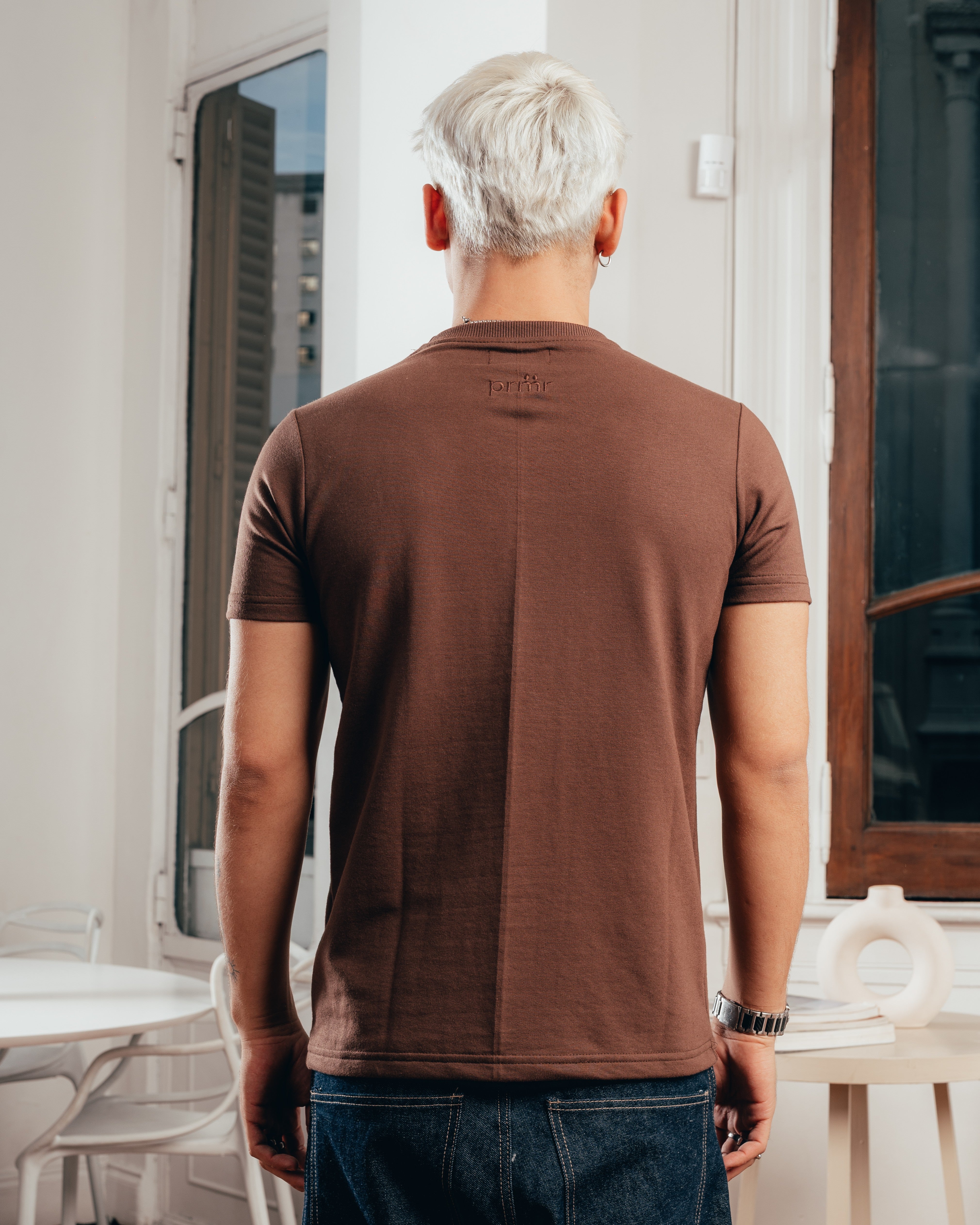 REMERA REGULAR FIT [ PRIMARI ] BROWN