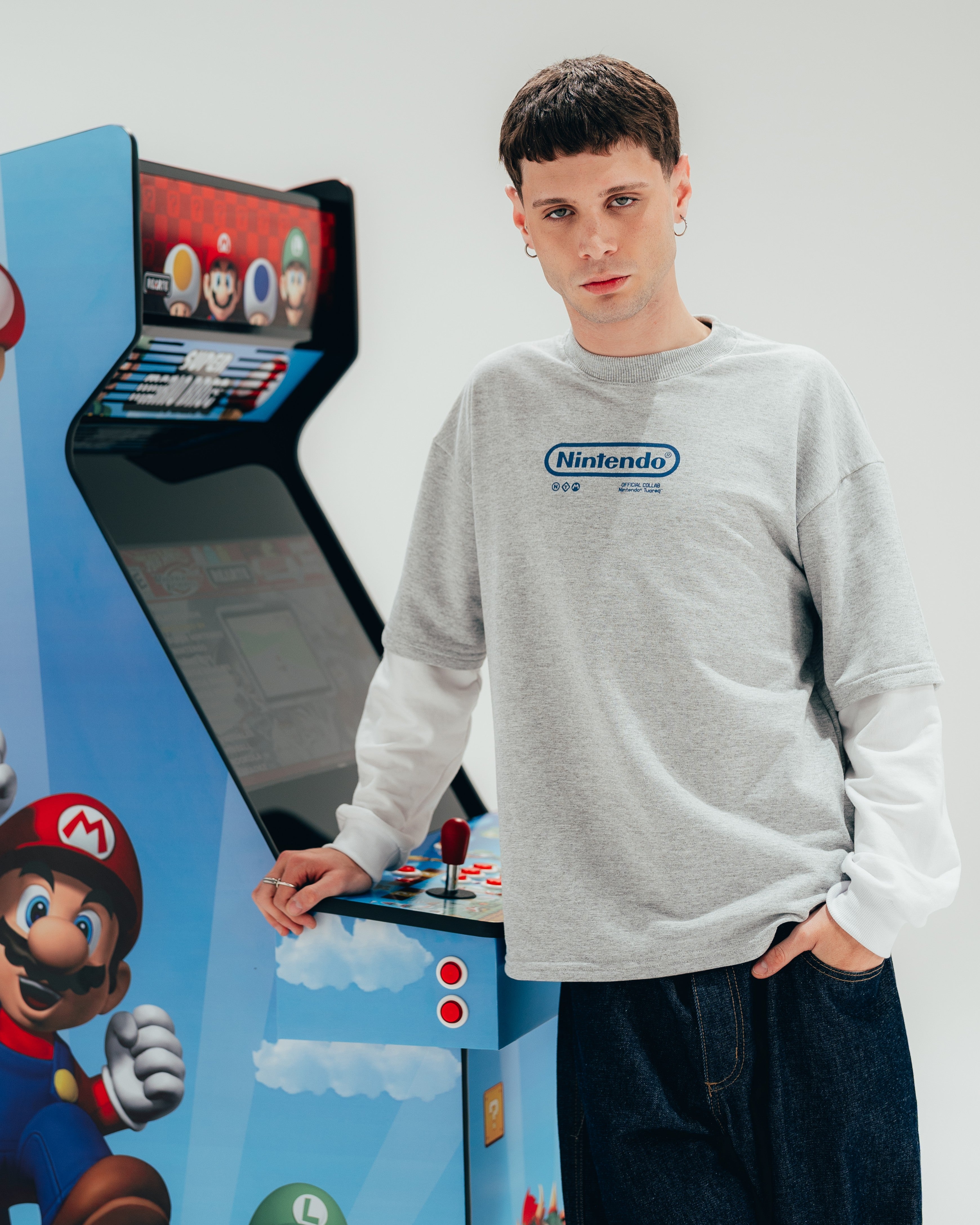 CREWNECK DOBLE MANGA [ NINTENDO ] RETRO GREY