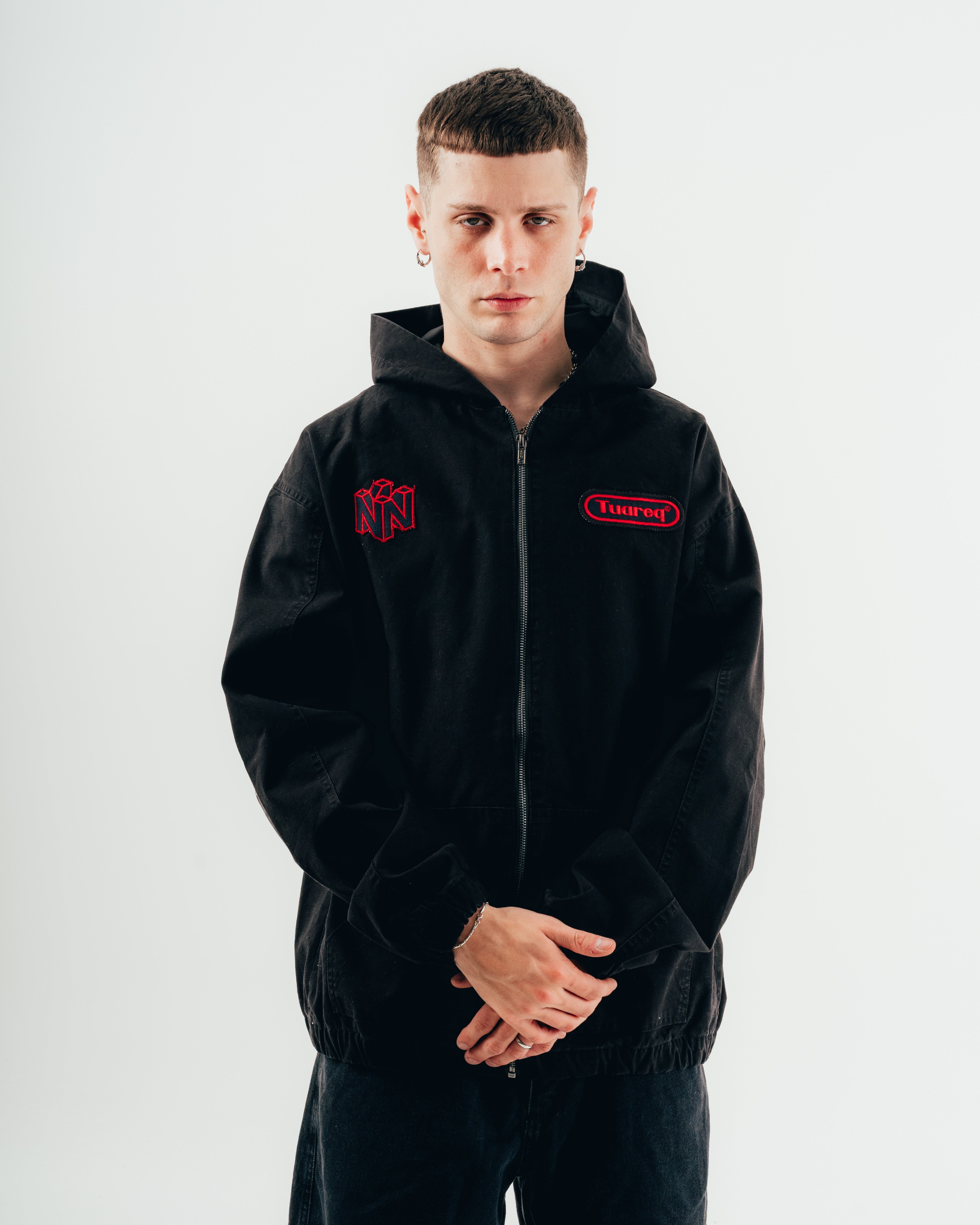 CAMPERA DEPORTIVA [ NINTENDO ] LOGO BLACK