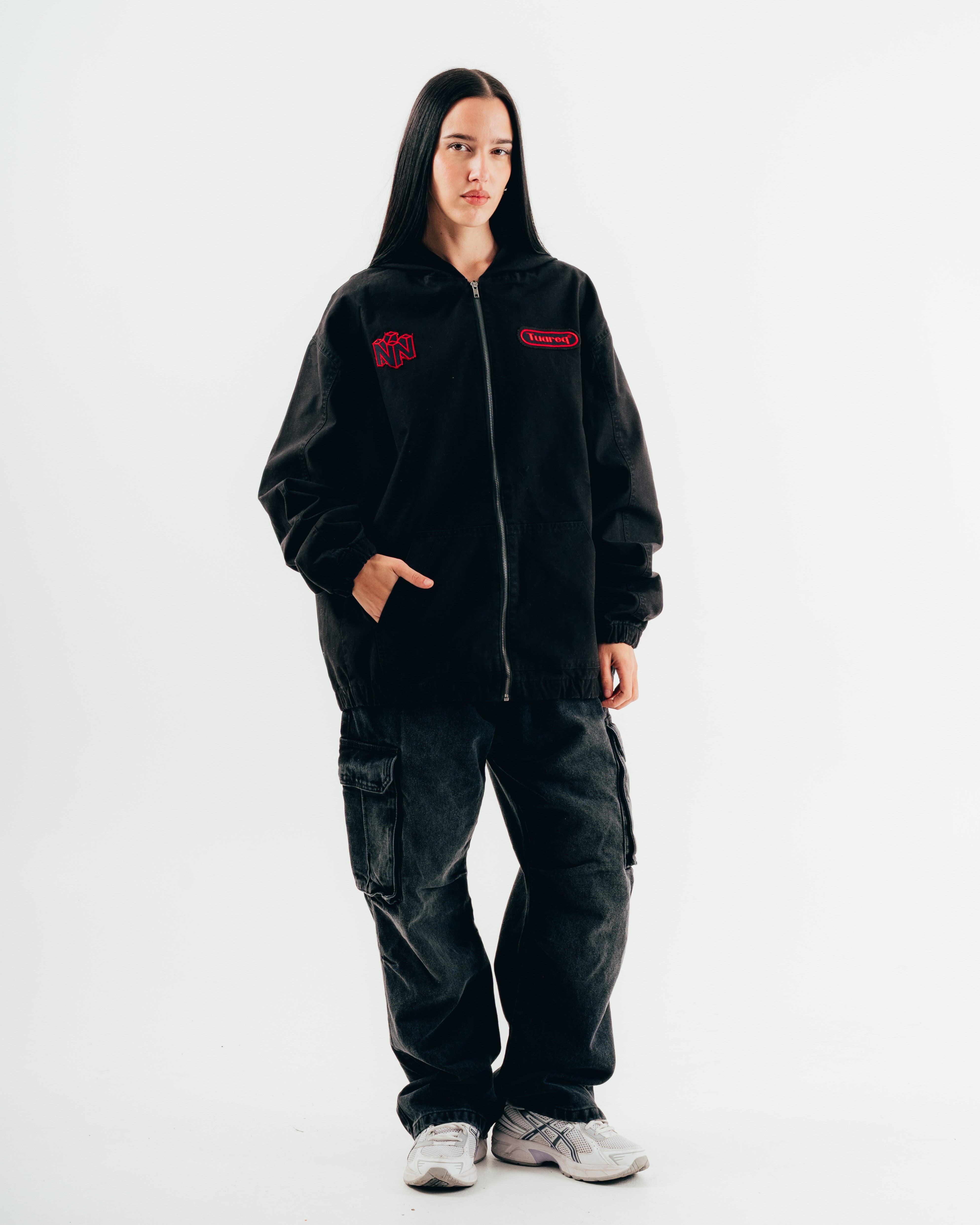 CAMPERA DEPORTIVA [ NINTENDO ] LOGO BLACK