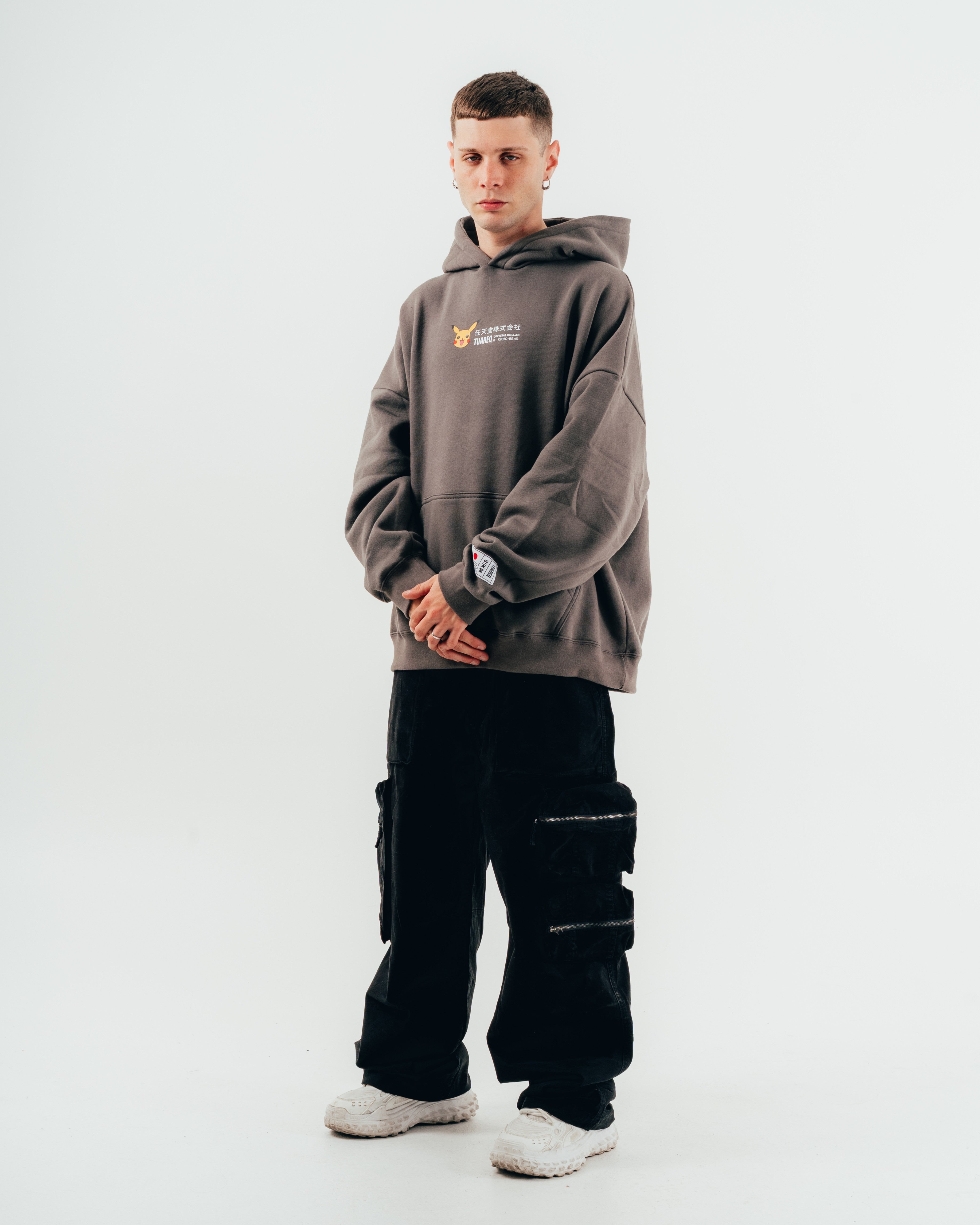 HOODIE [ NINTENDO ] PIKACHU GREY