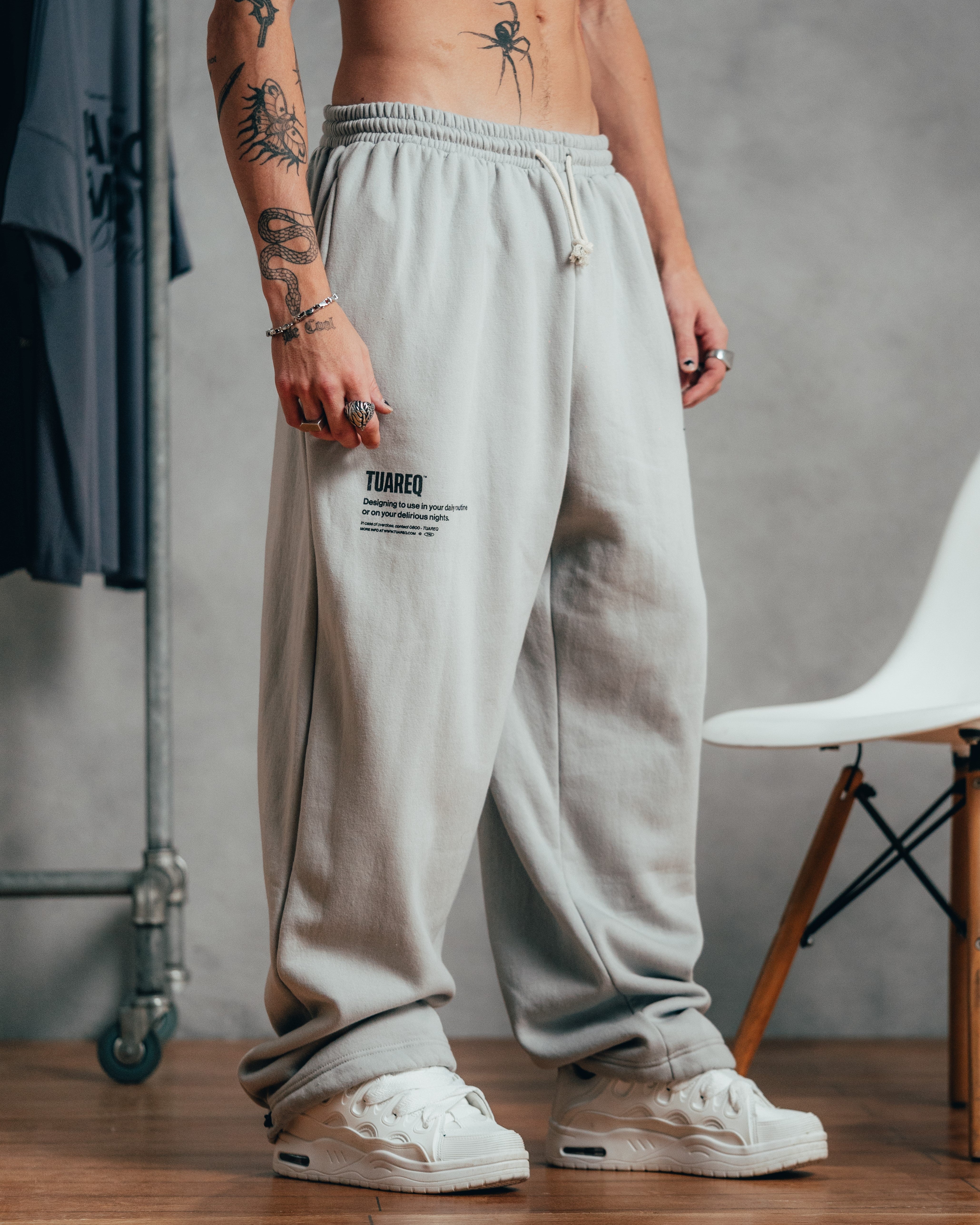 JOGGER [ PESADO ] GRIS