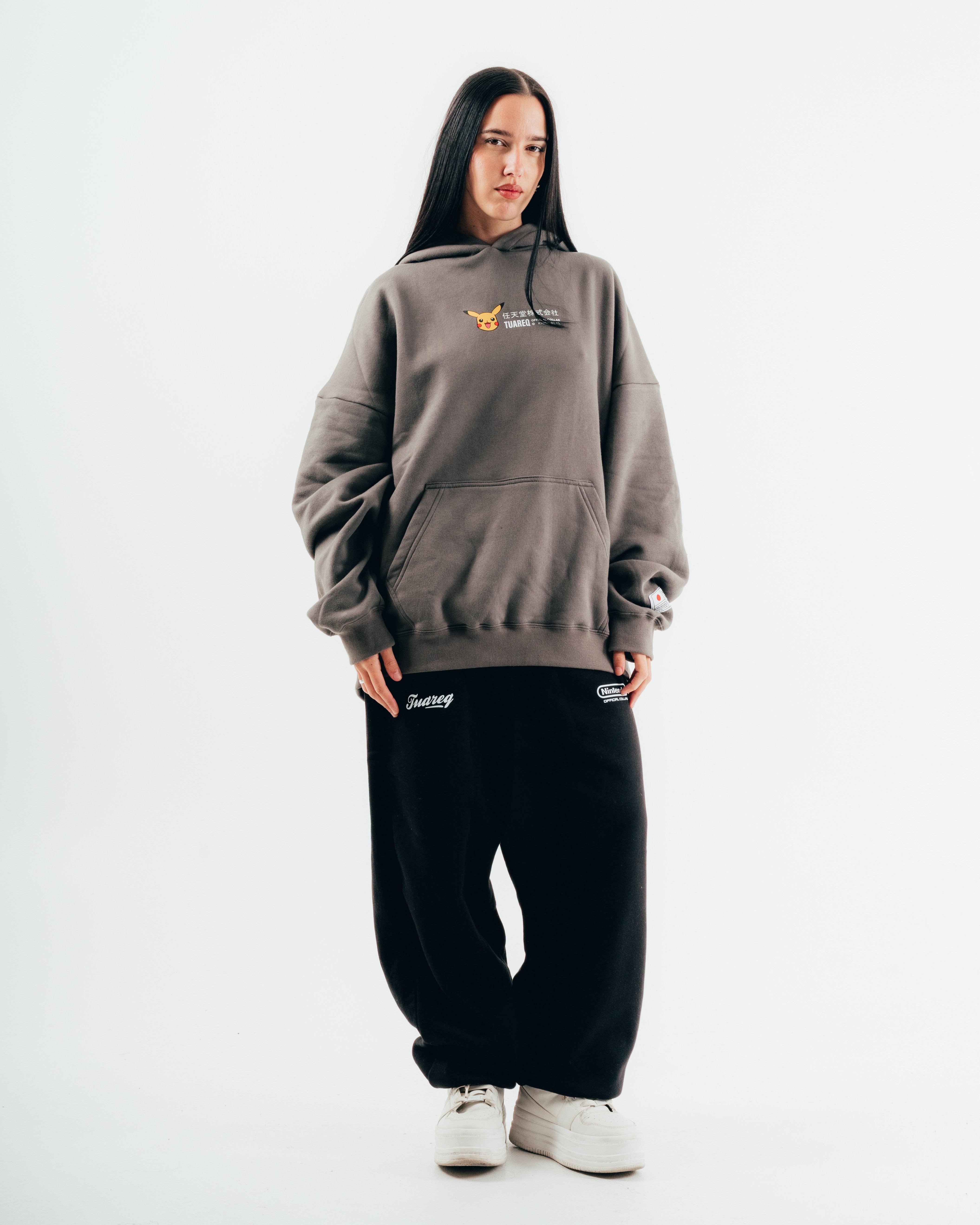 JOGGER FRIZADO [ NINTENDO ] CLUB BLACK