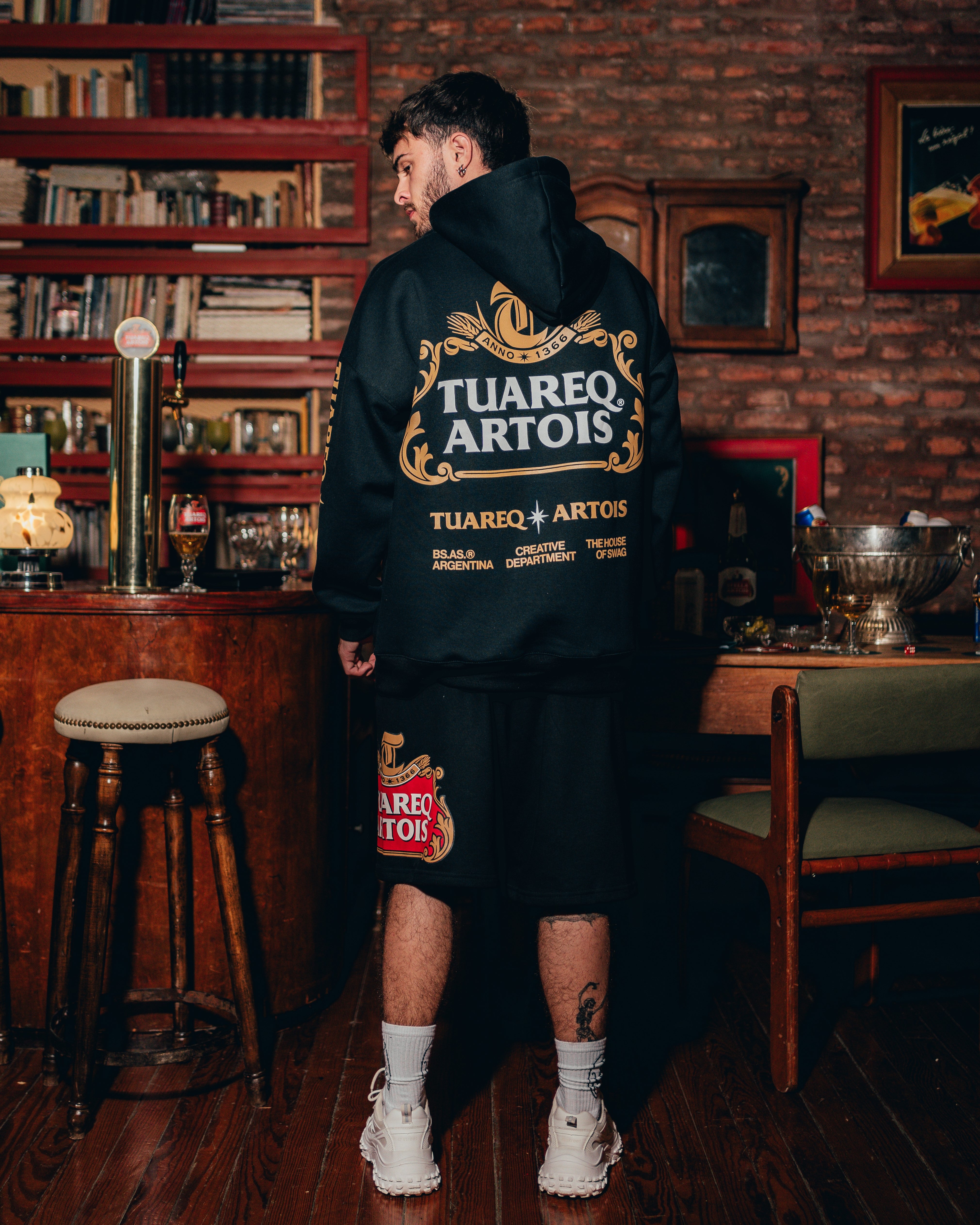 HOODIE PESADO [ STELLA ARTOIS ] BLACK & GOLD