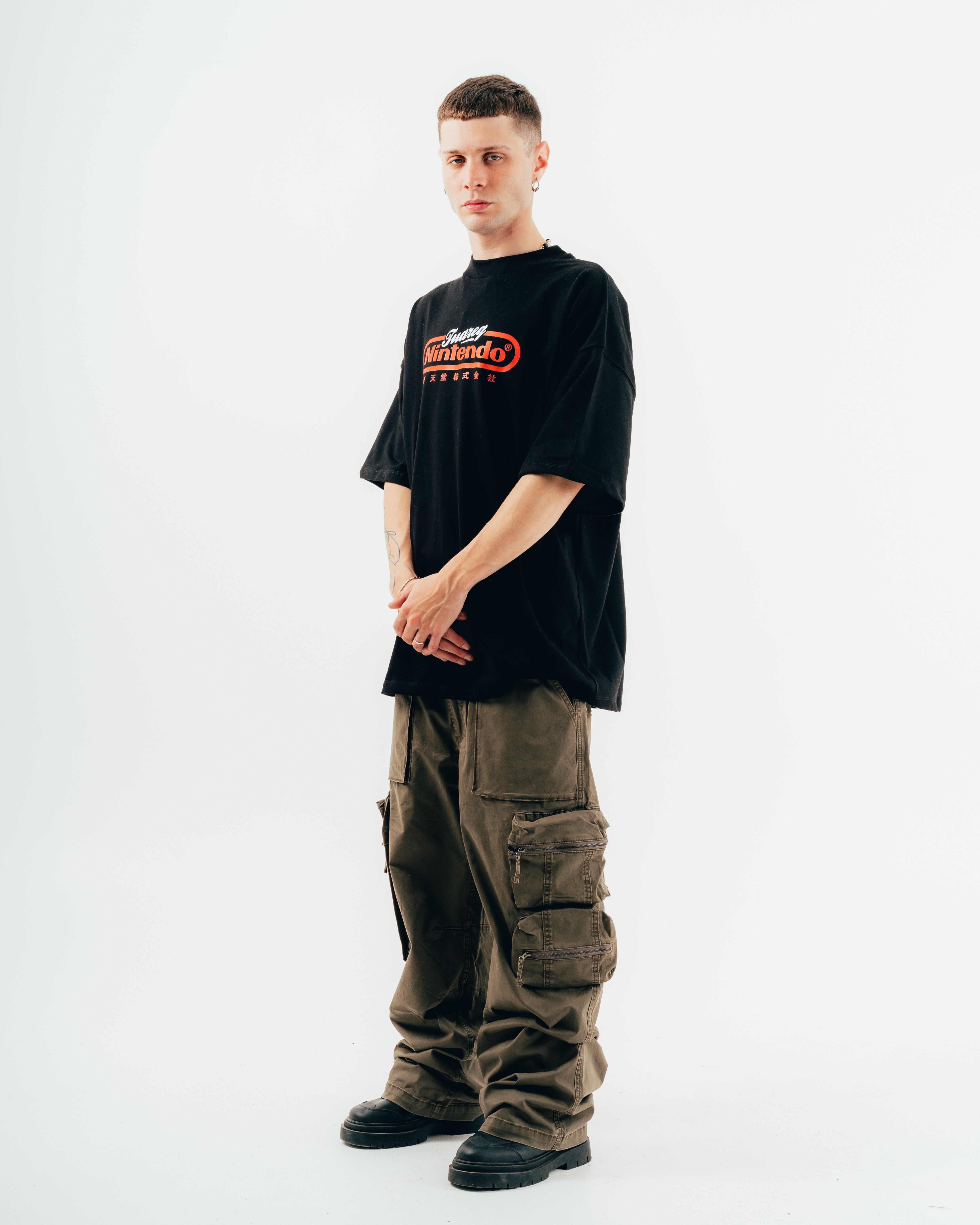 REMERA OVERSIZED [ NINTENDO ] CLUB BLACK