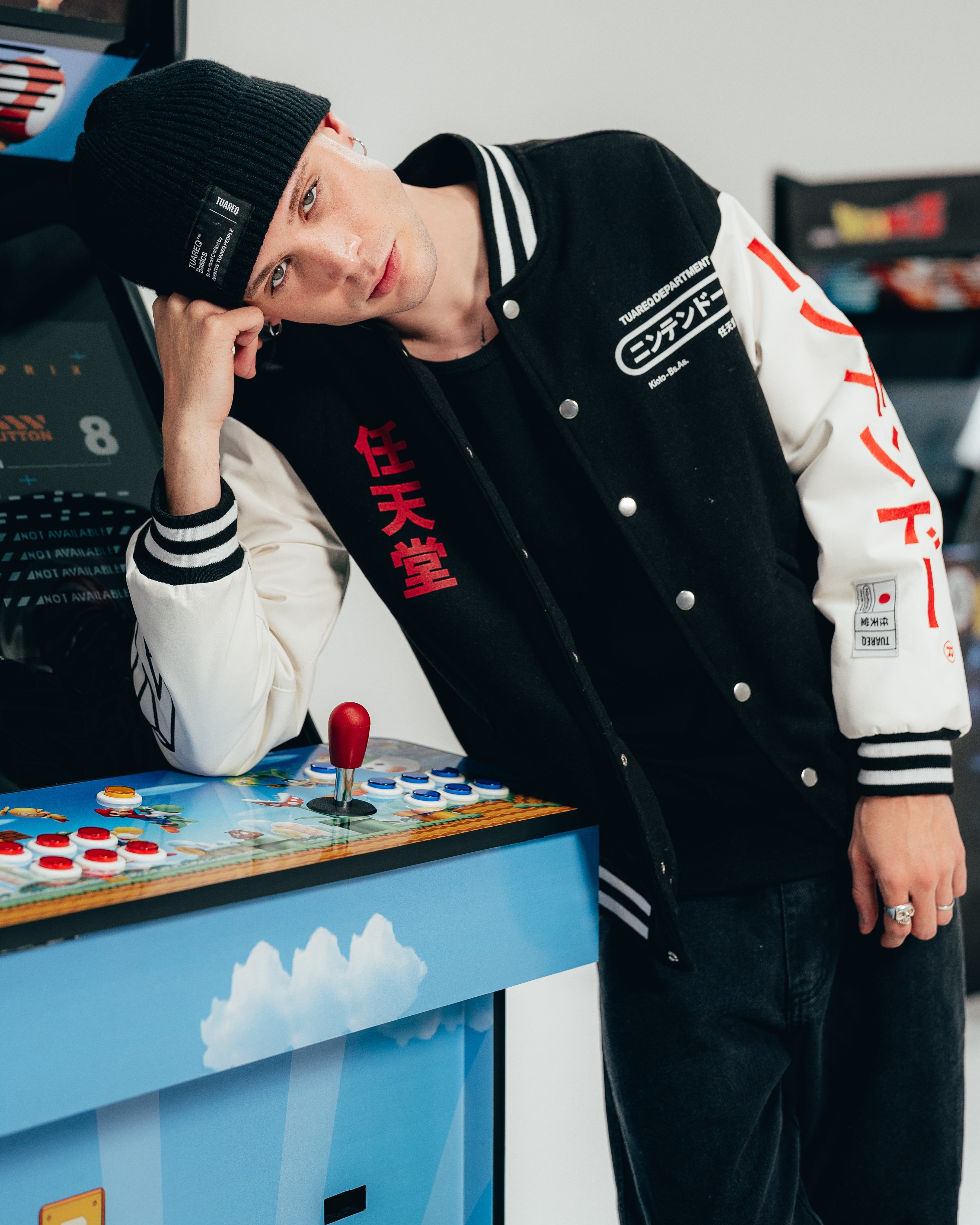 CAMPERA VARSITY [ NINTENDO ] JAPANESE