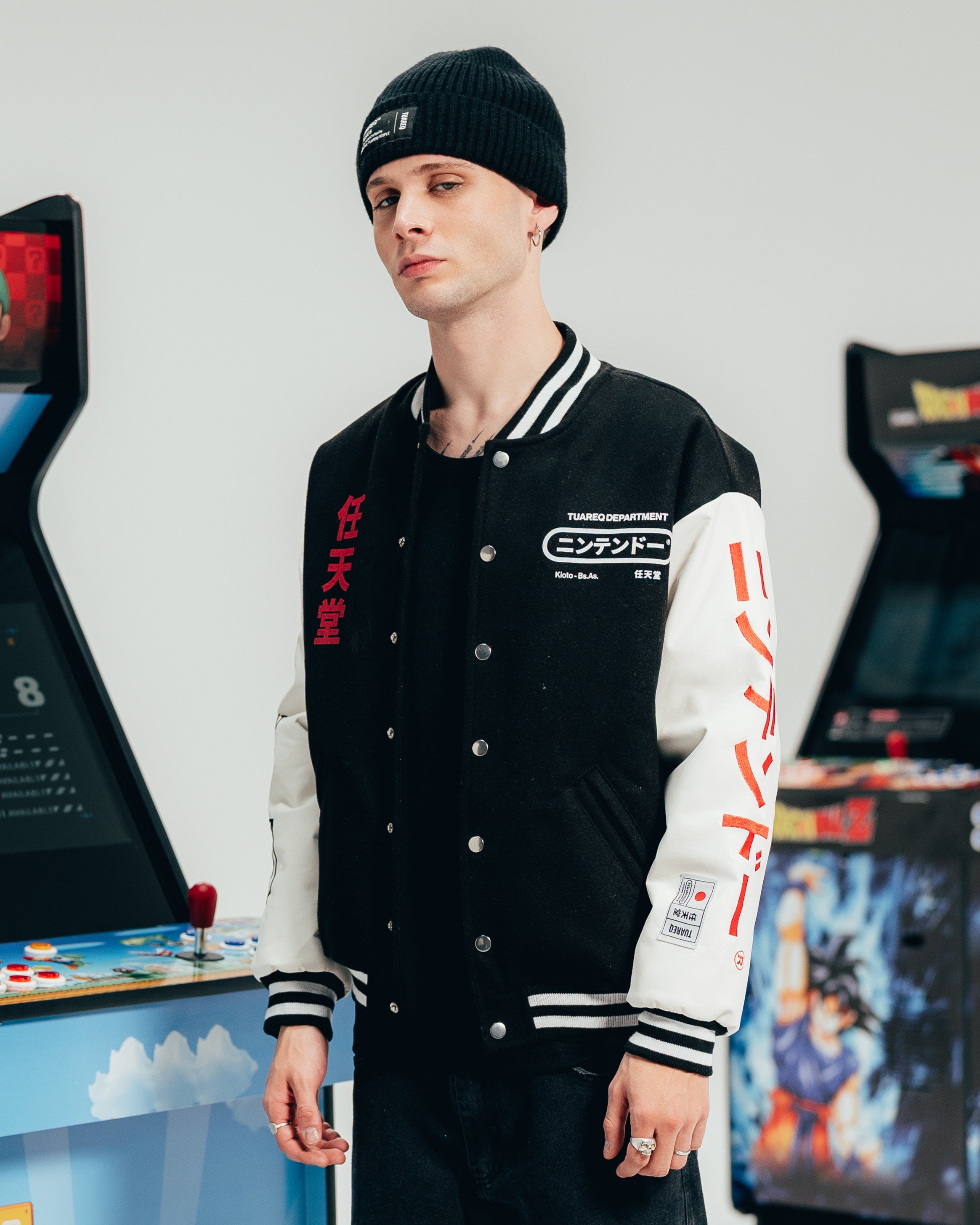 CAMPERA VARSITY [ NINTENDO ] JAPANESE