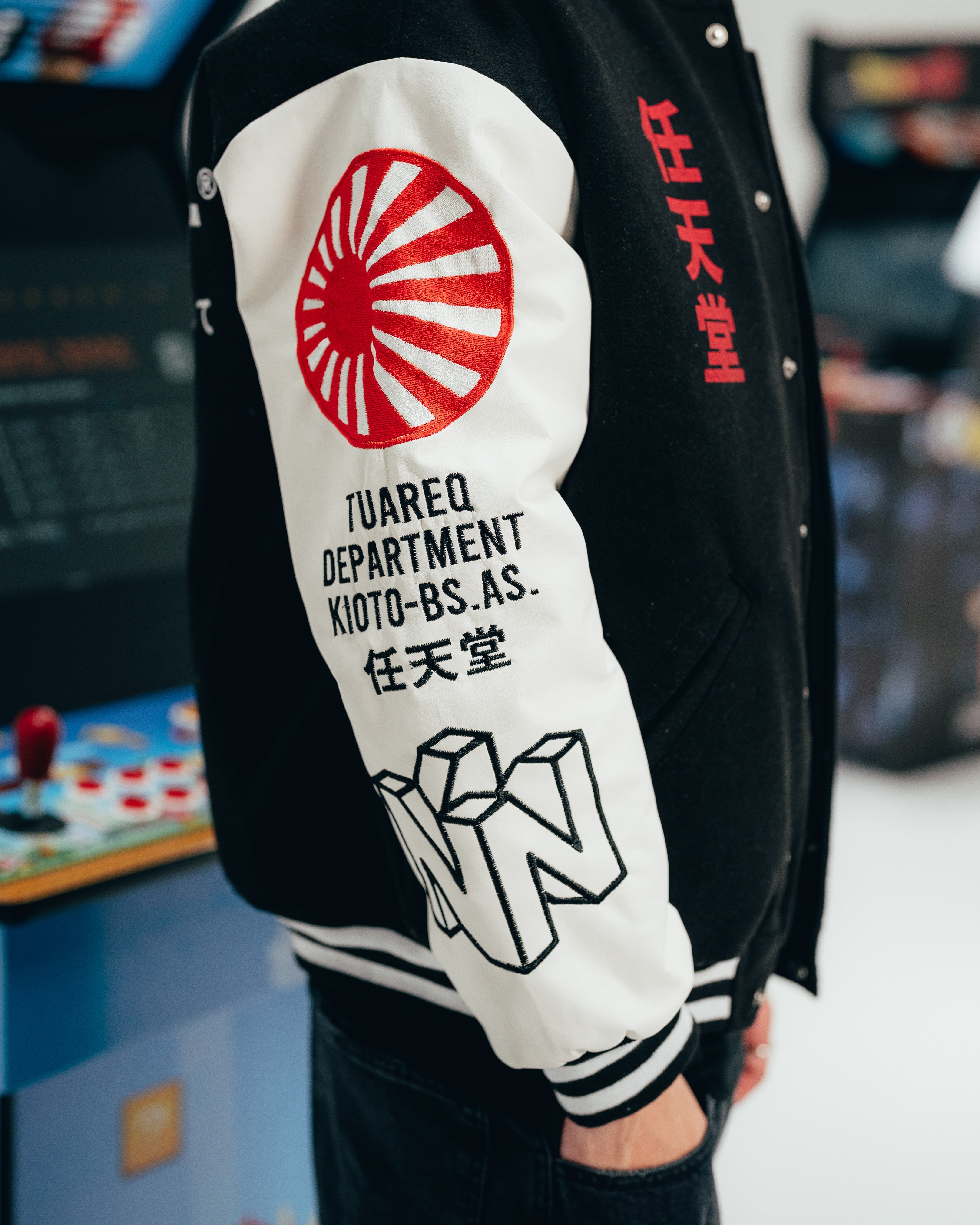 CAMPERA VARSITY [ NINTENDO ] JAPANESE