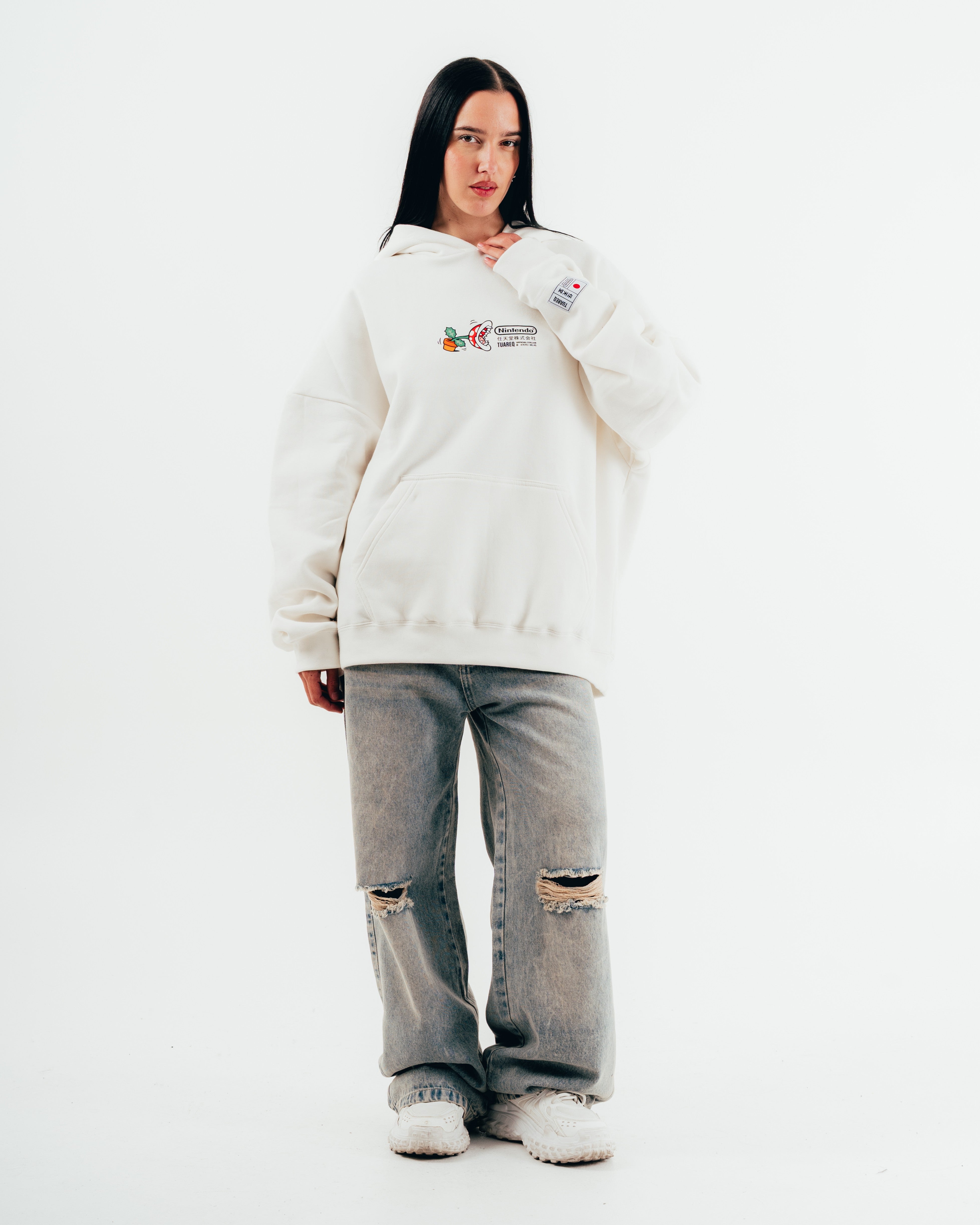 HOODIE [ NINTENDO ] PLANTA PIRAÑA CRUDO