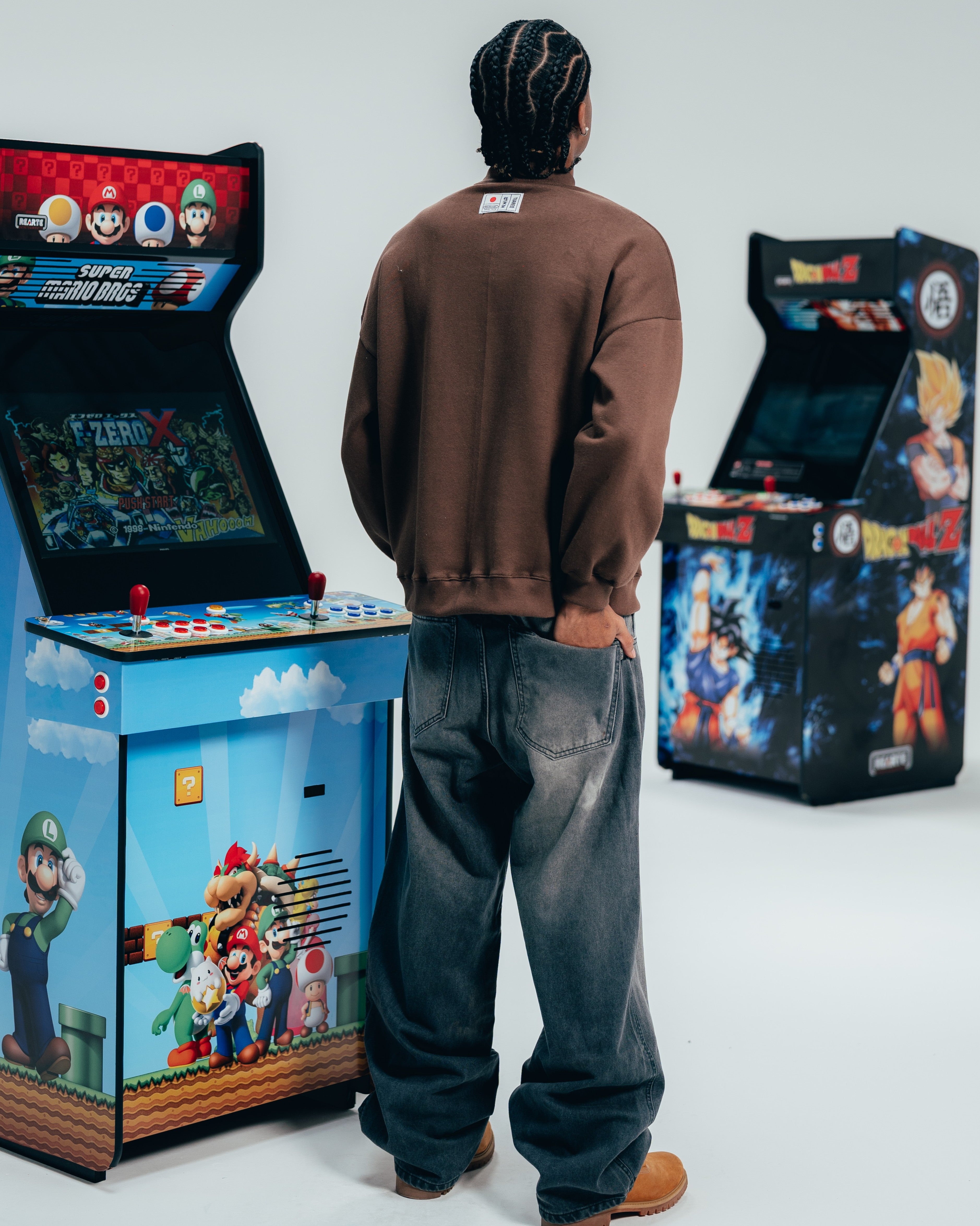 CREWNECK [ NINTENDO ] GOOMBA