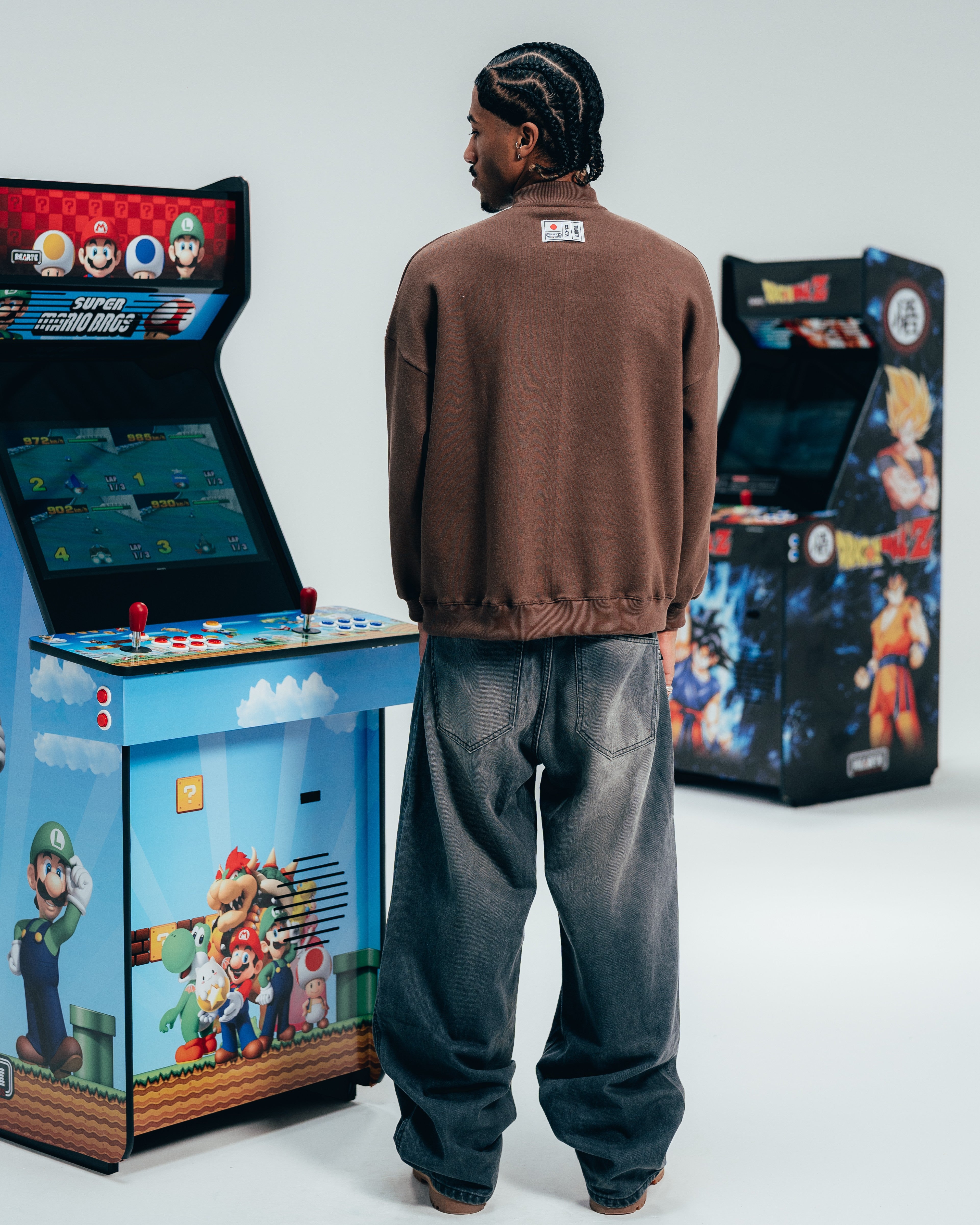CREWNECK [ NINTENDO ] GOOMBA