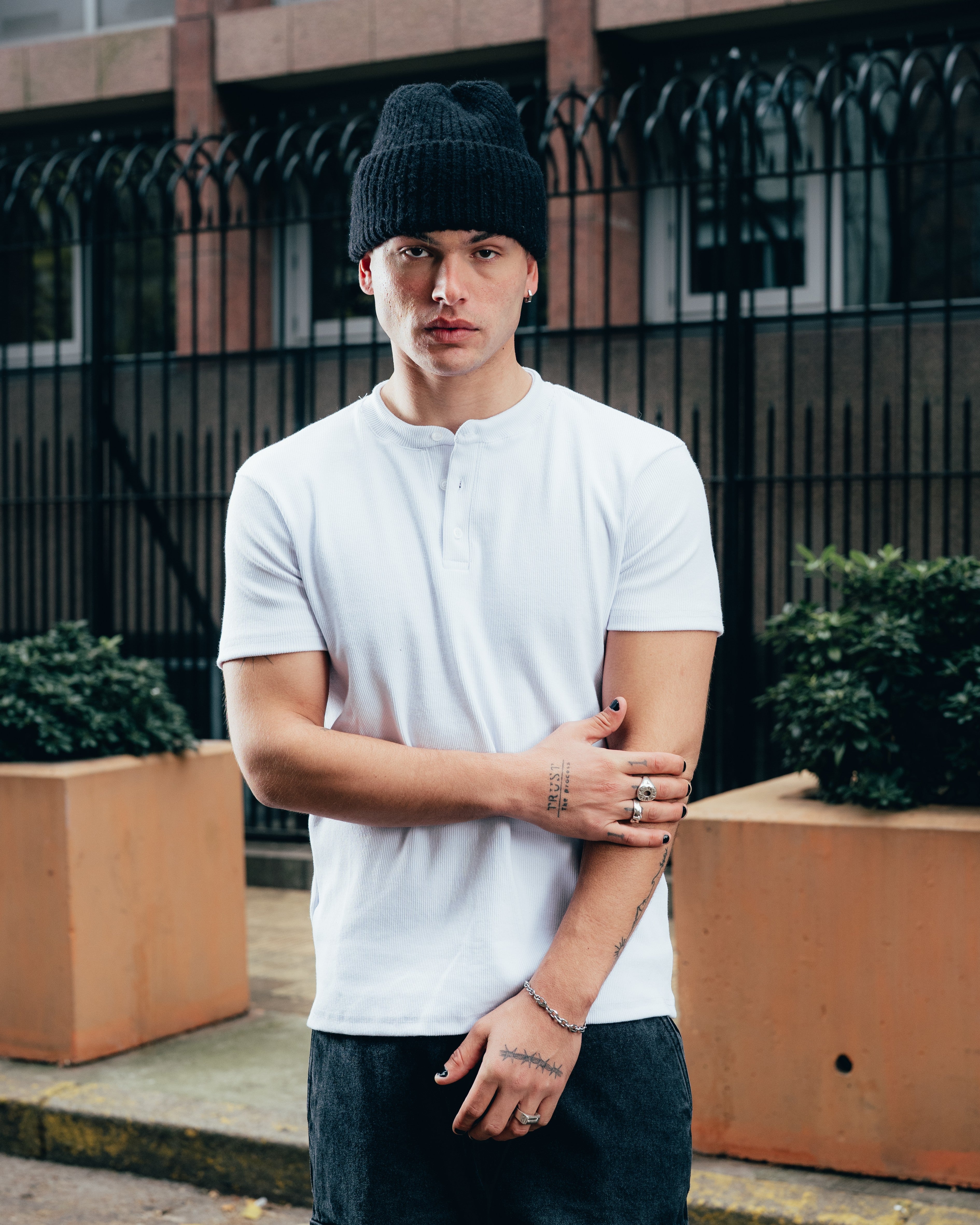 REMERA HENLEY [ PRIMARI ] WHITE
