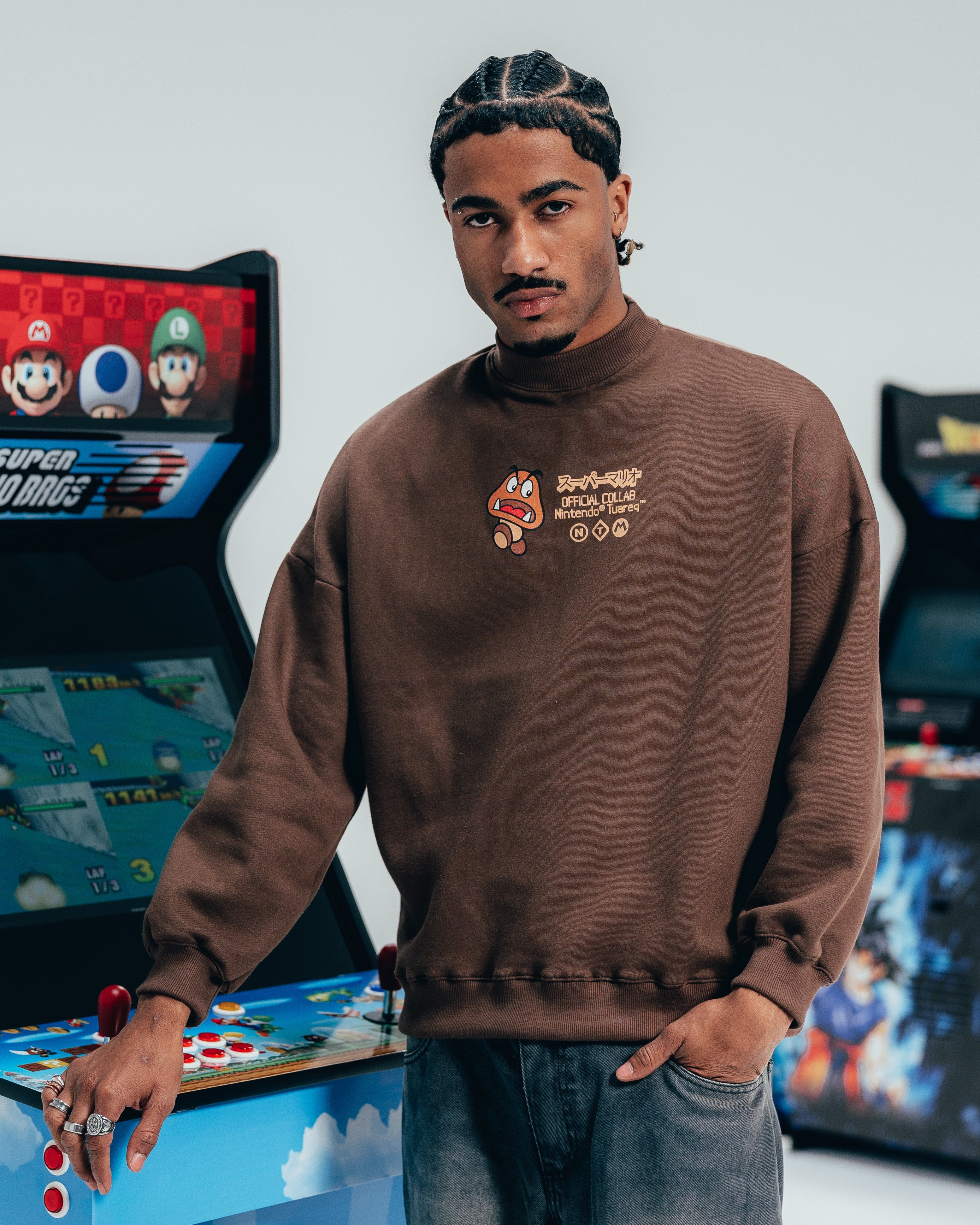 CREWNECK [ NINTENDO ] GOOMBA