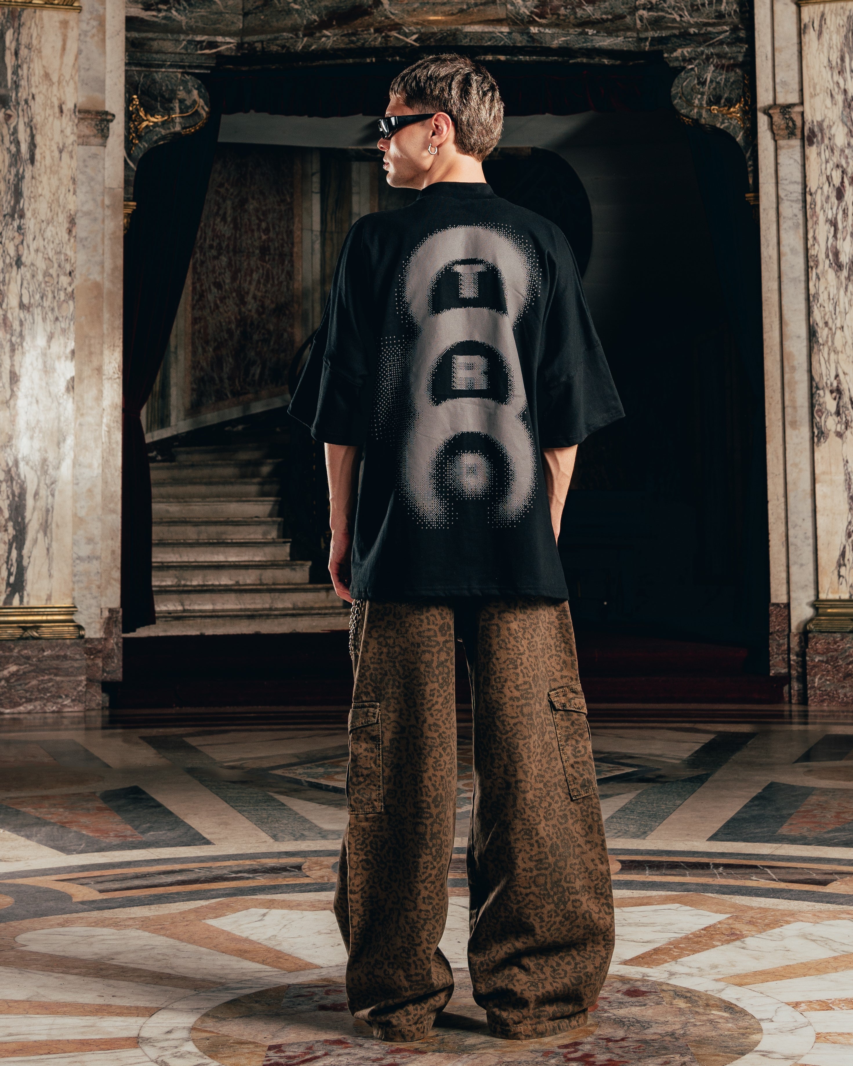 REMERA OVERSIZED [ PIXEL ] 2BLE BLACK