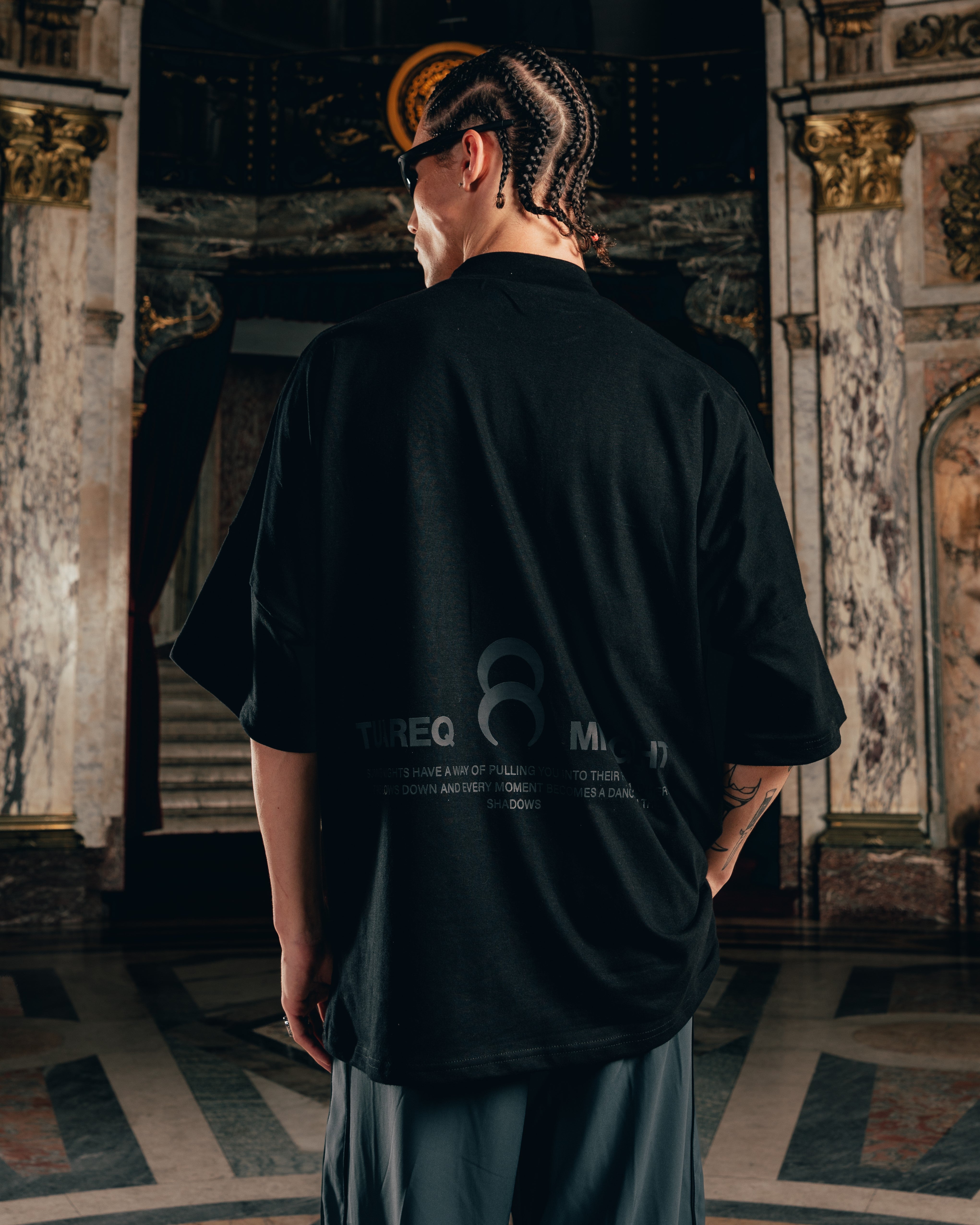 REMERA OVERSIZED [ RELIEVE ] 2BLE BLACK