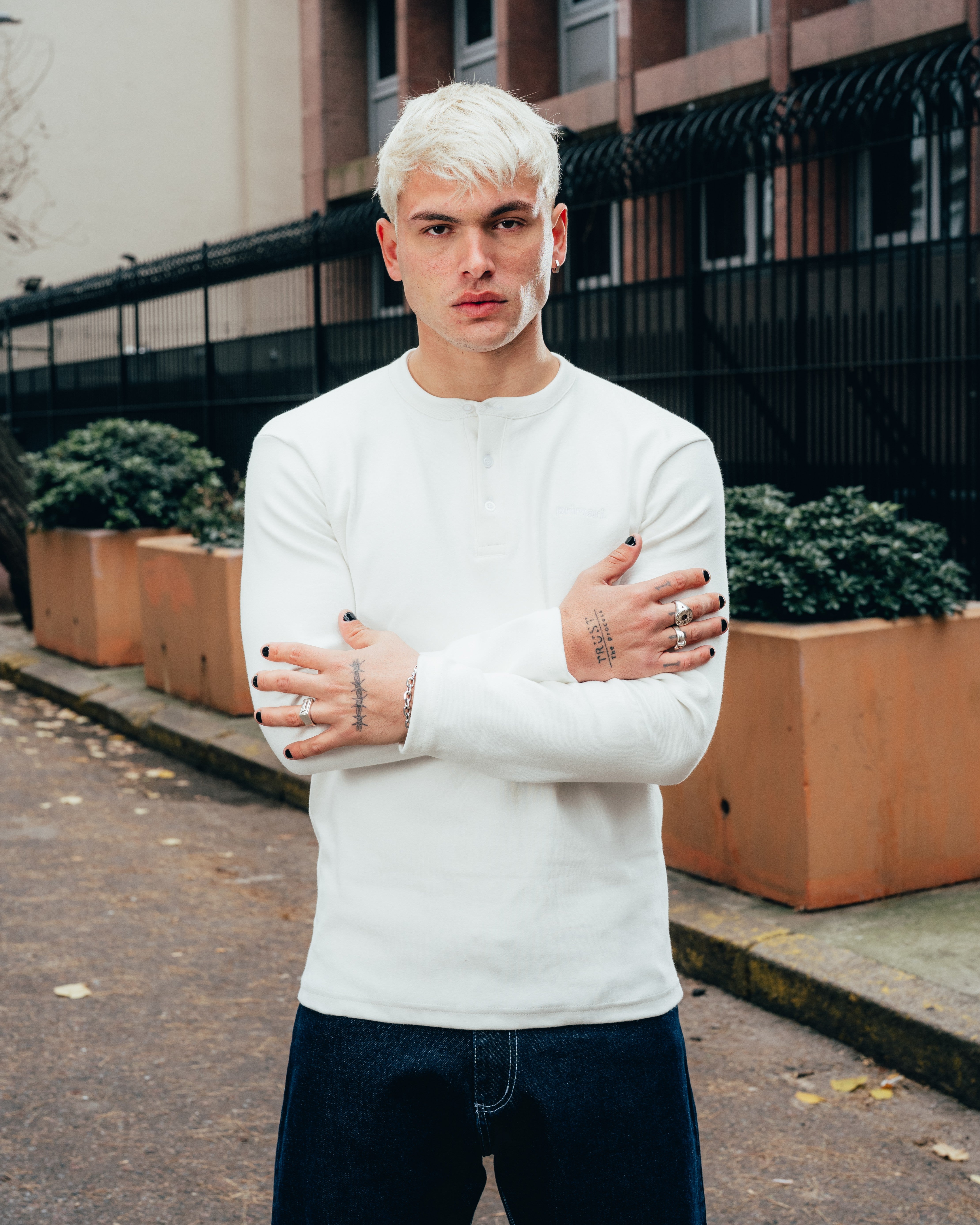 REMERA HENLEY MANGA LARGA [ PRIMARI ] WHITE