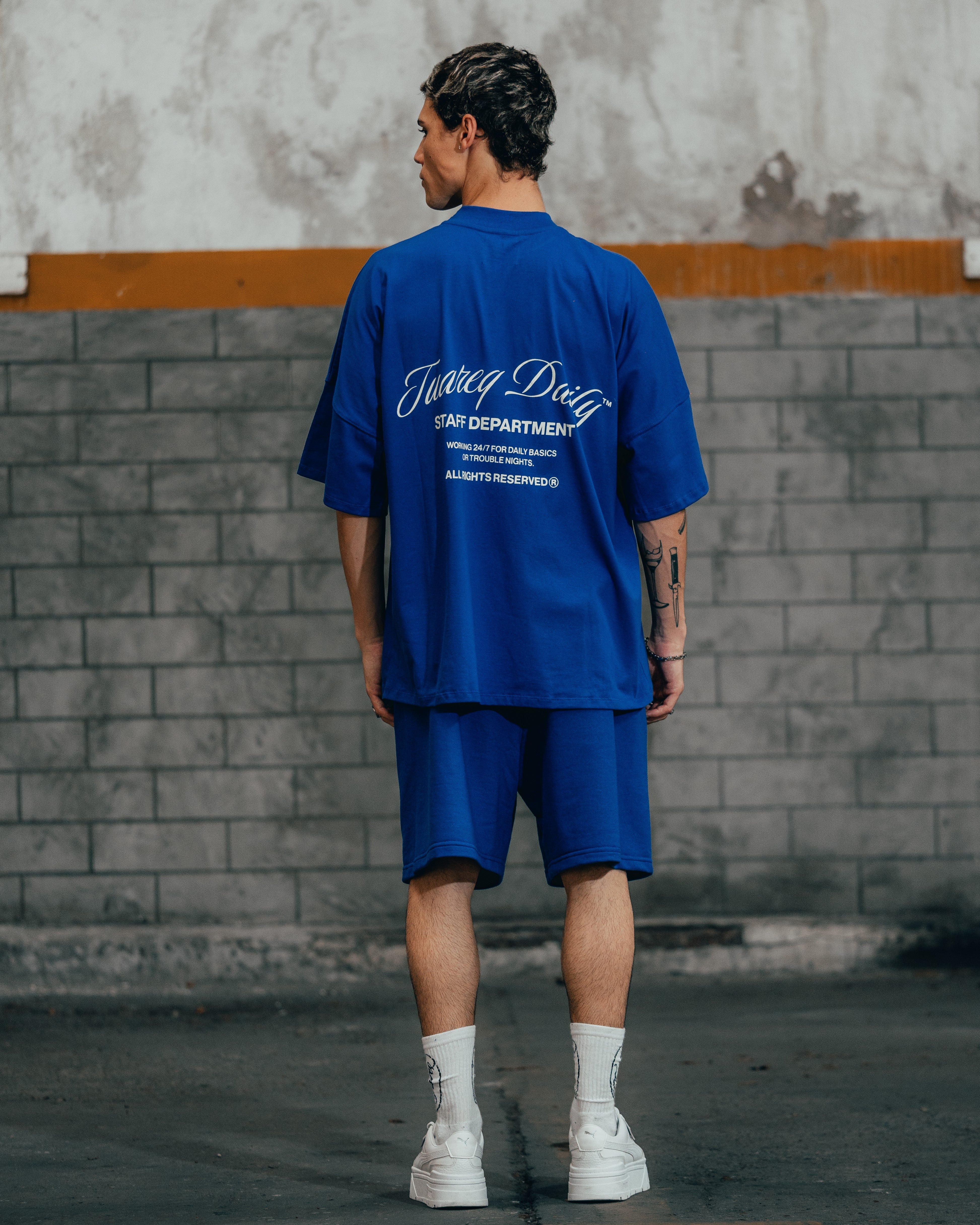 REMERA SEMIBOXY [ DAILY ] AZUL