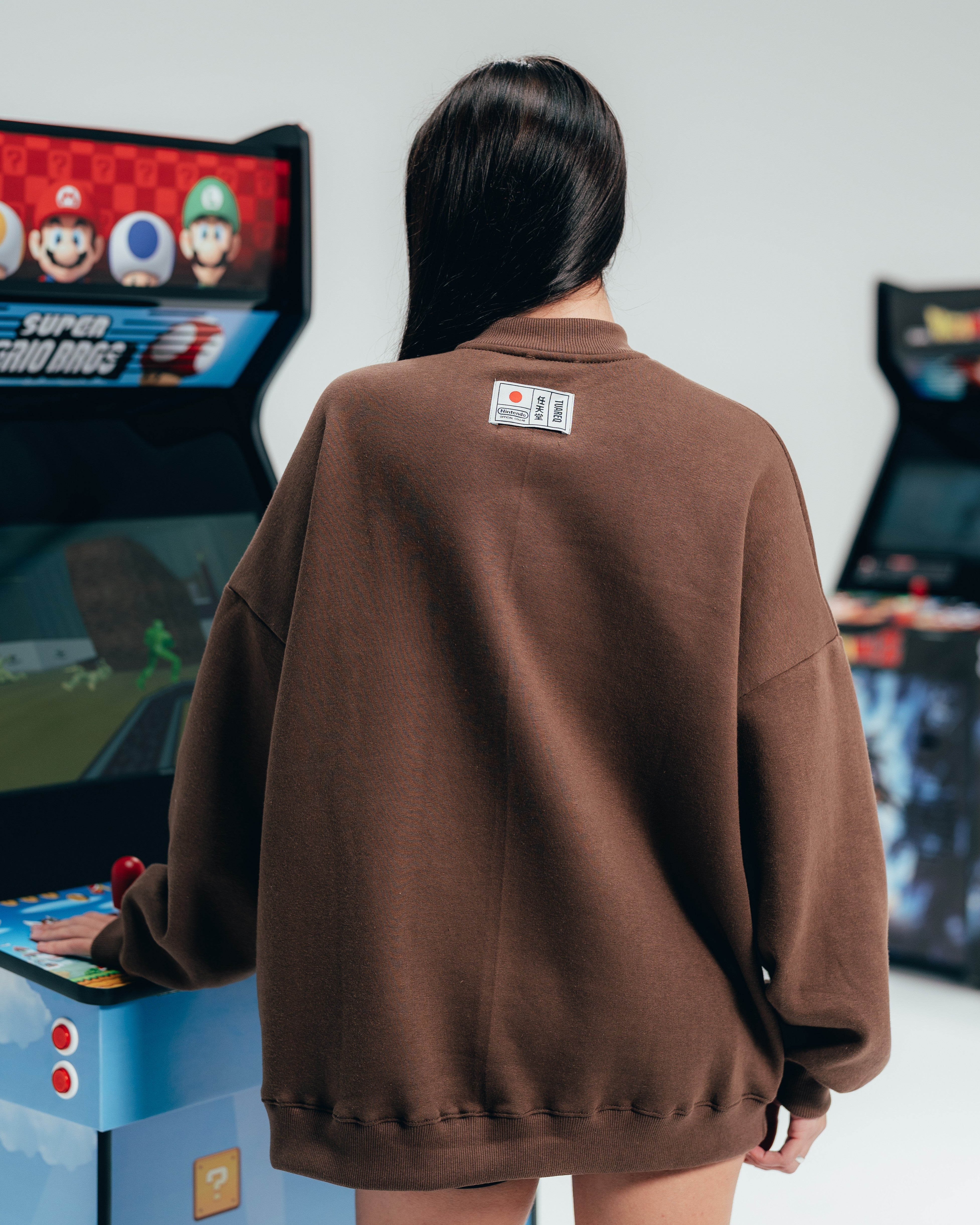 CREWNECK [ NINTENDO ] GOOMBA