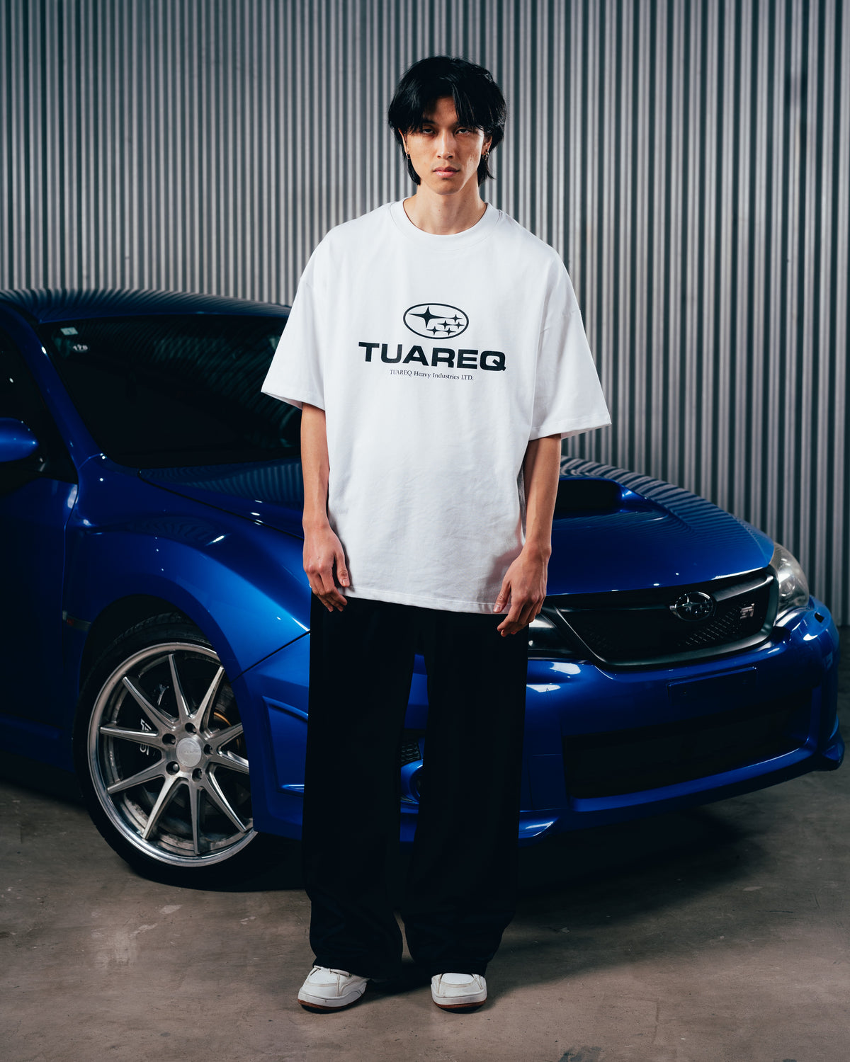 REMERA OVERSIZED [ SUBARU ] LOGO WHITE