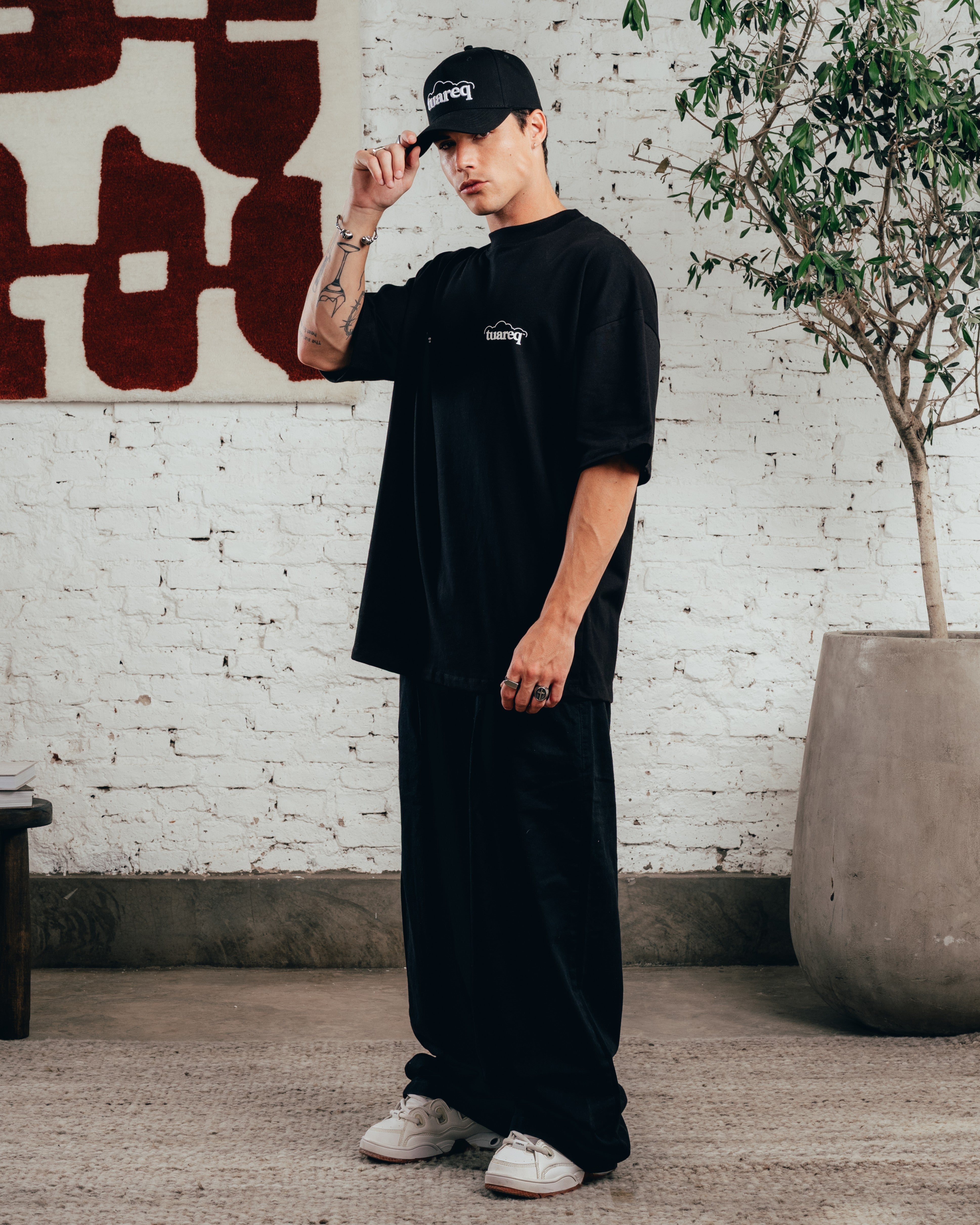 REMERA OVERSIZED [ COMFORT ] CLOUD BLACK