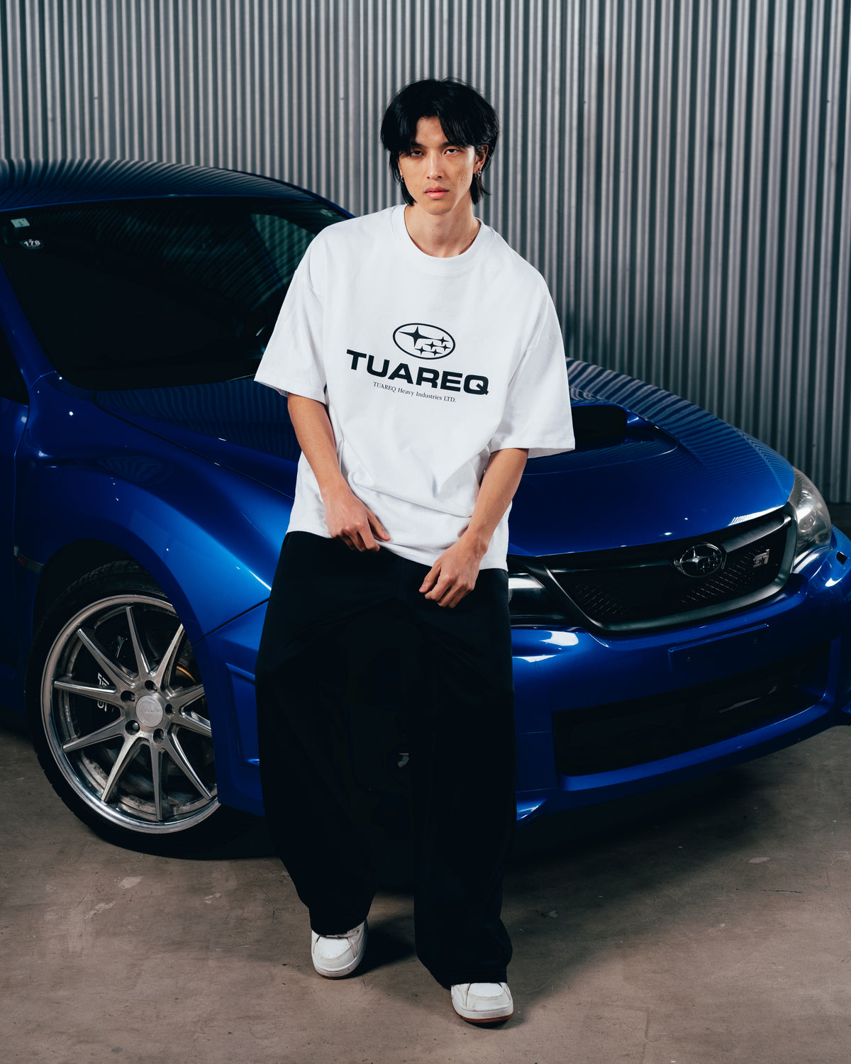 REMERA OVERSIZED [ SUBARU ] LOGO WHITE