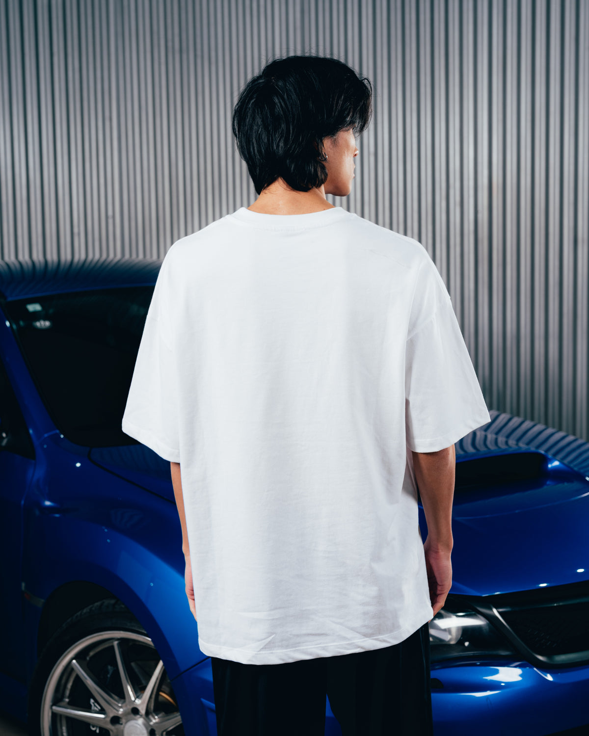 REMERA OVERSIZED [ SUBARU ] LOGO WHITE