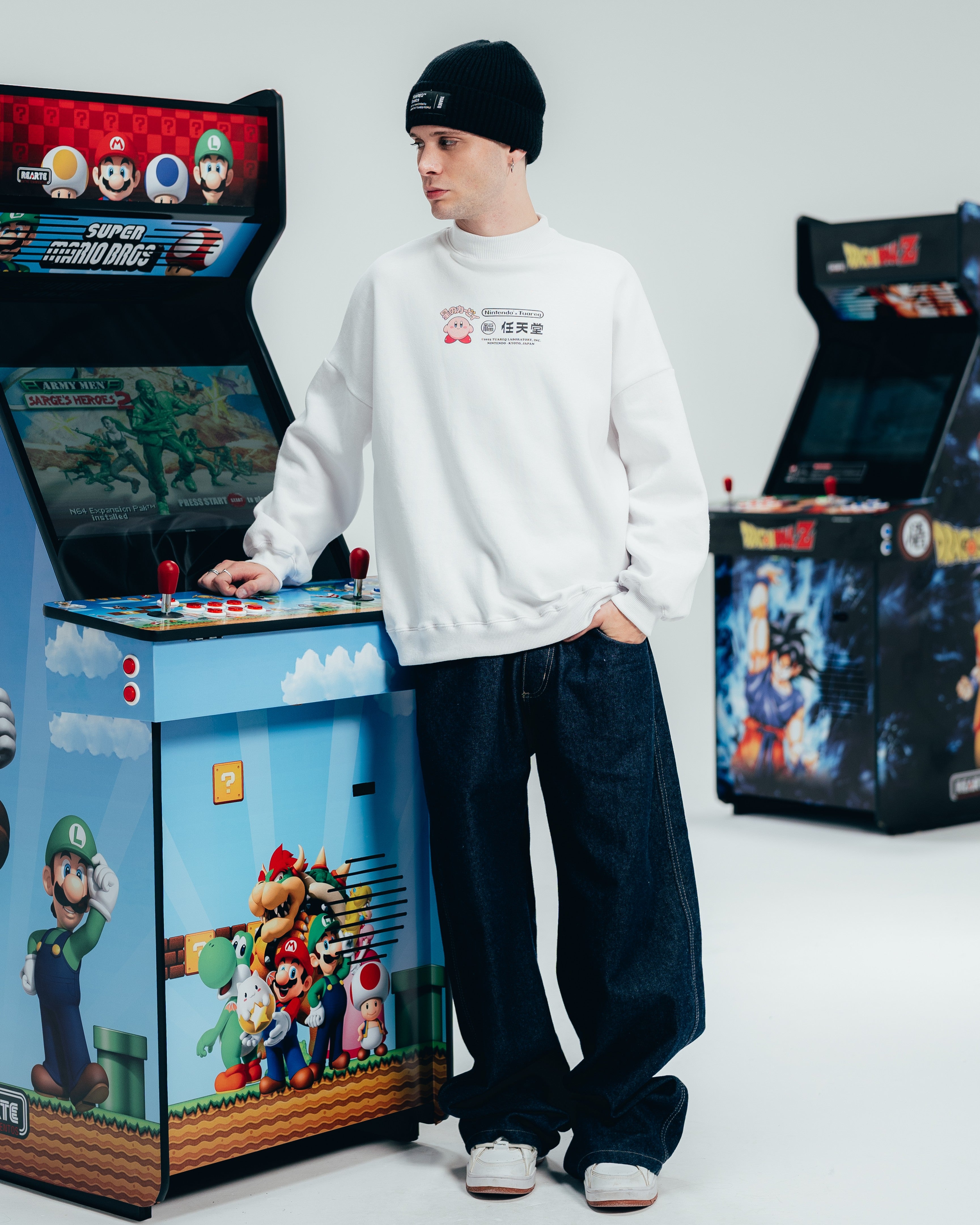 CREWNECK [ NINTENDO ] KIRBY WHITE