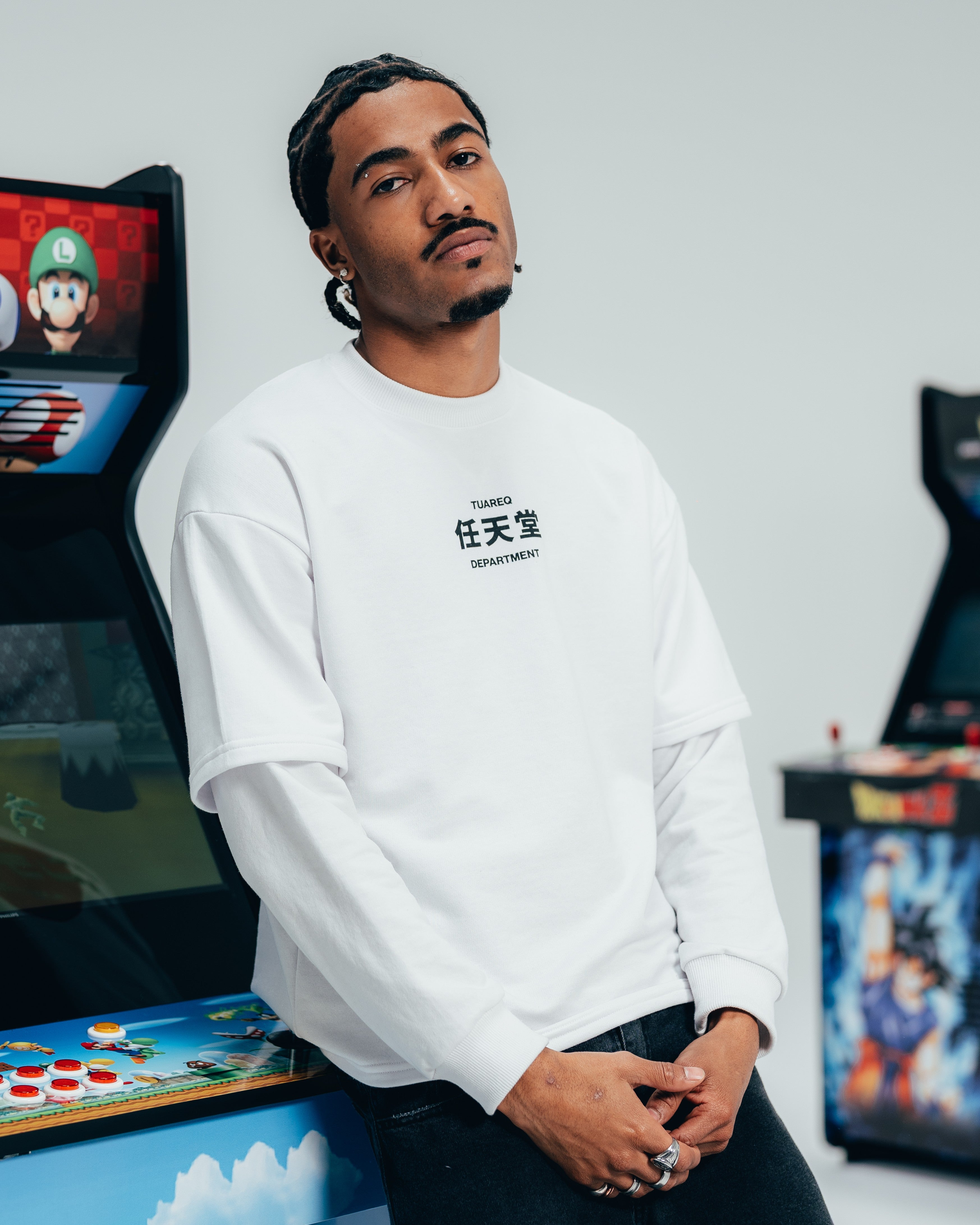 CREWNECK DOBLE MANGA [ NINTENDO ] BANDERA WHITE