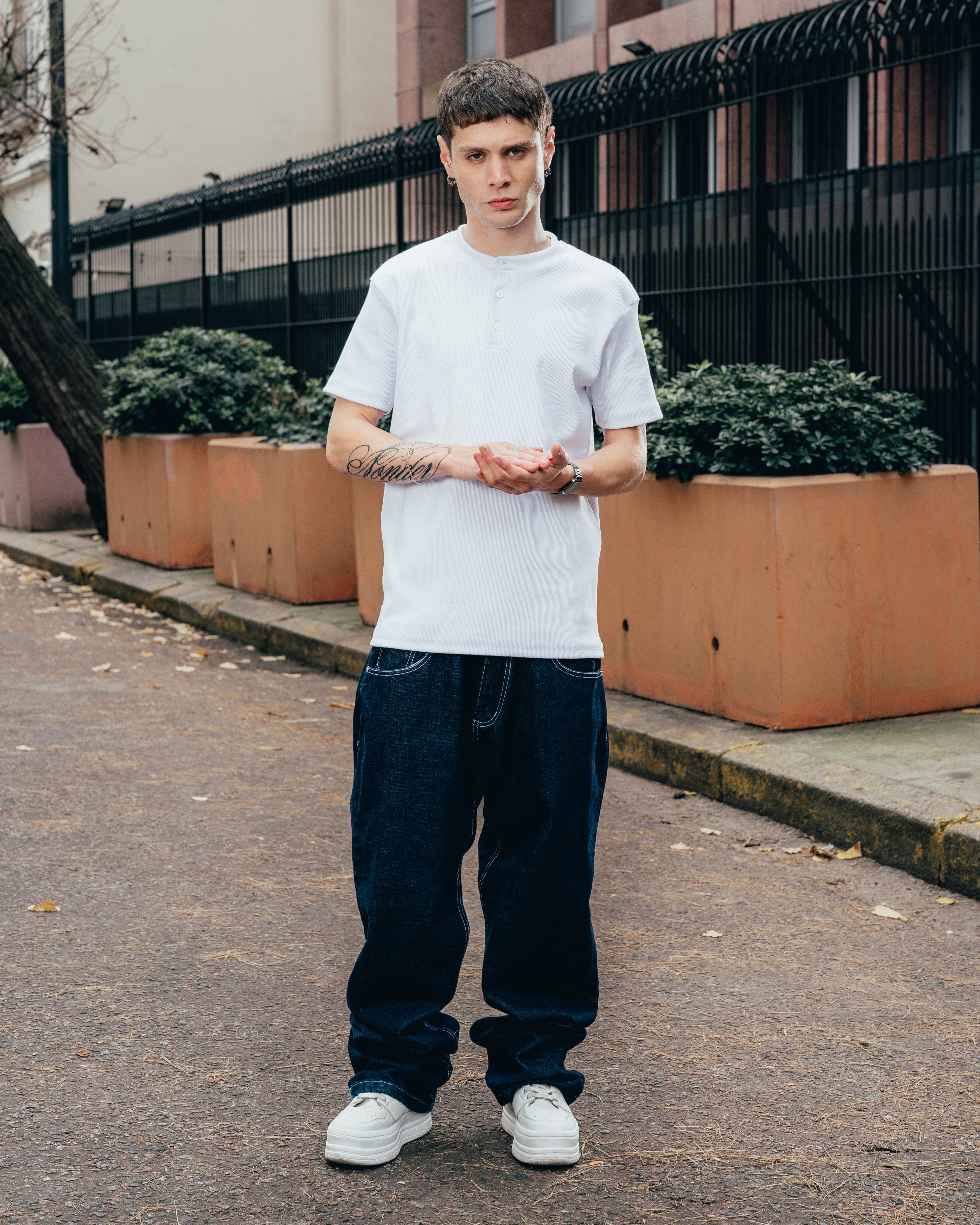 REMERA HENLEY [ PRIMARI ] WHITE