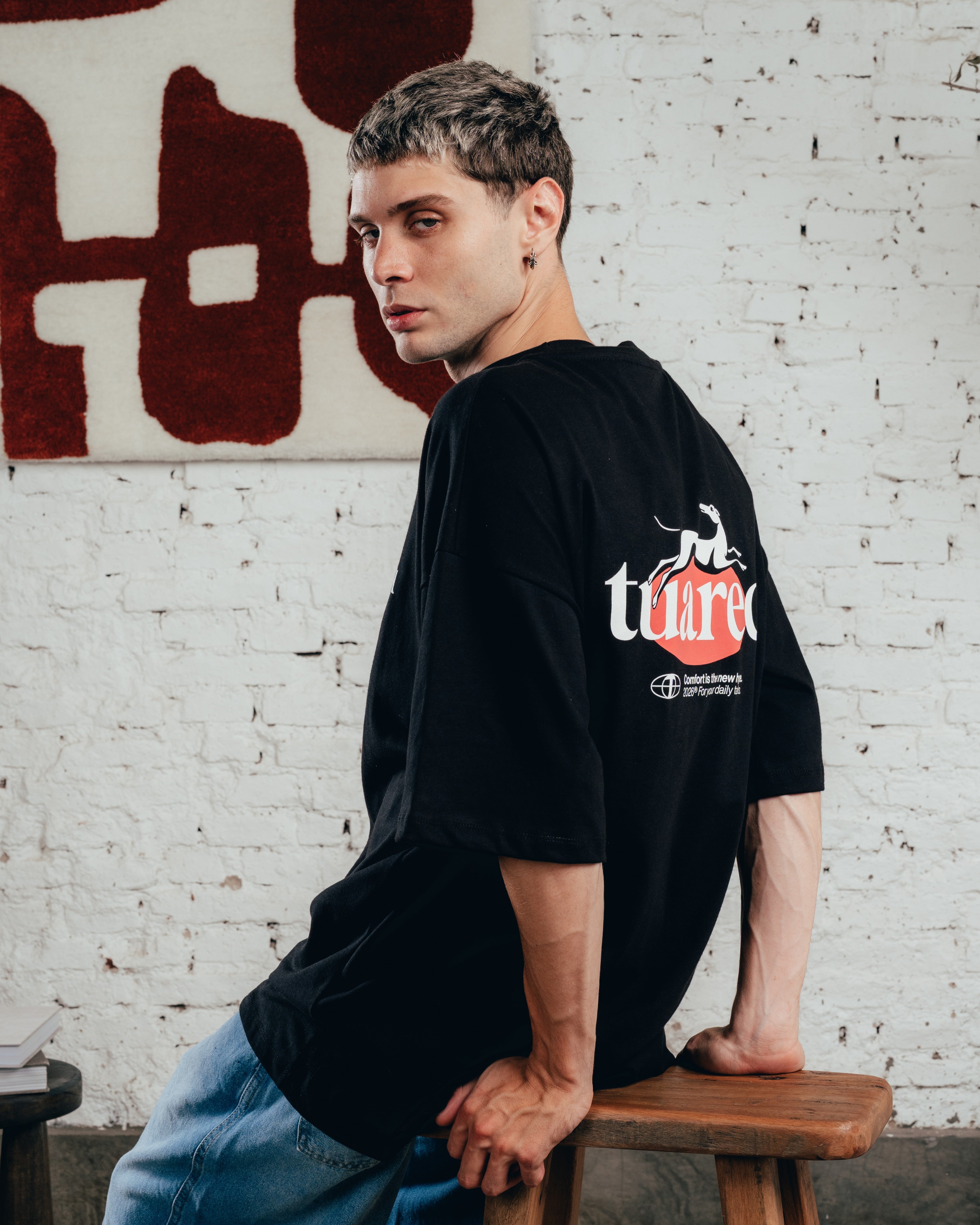 REMERA OVERSIZED [ COMFORT ] GALGO BLACK
