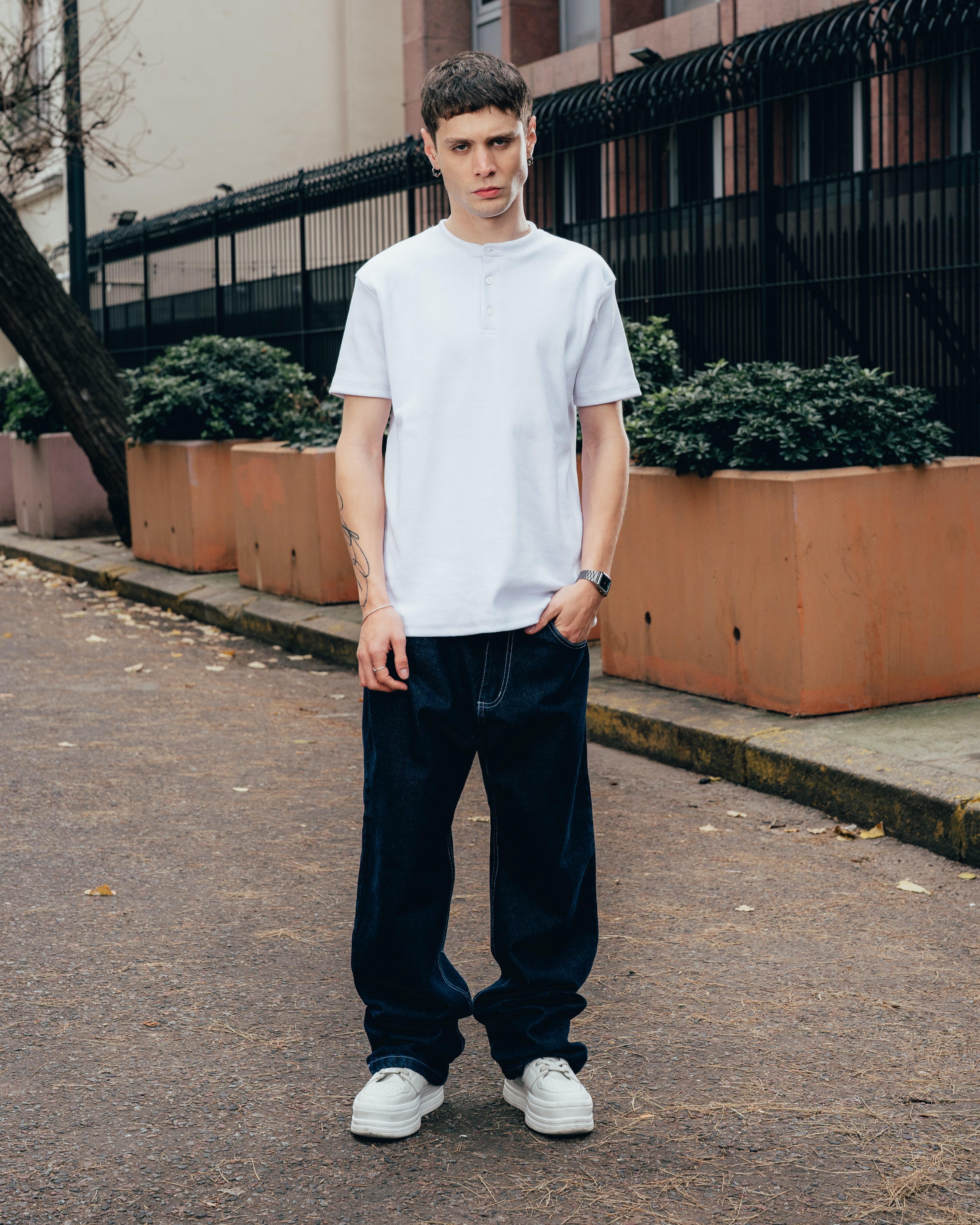 REMERA HENLEY [ PRIMARI ] WHITE