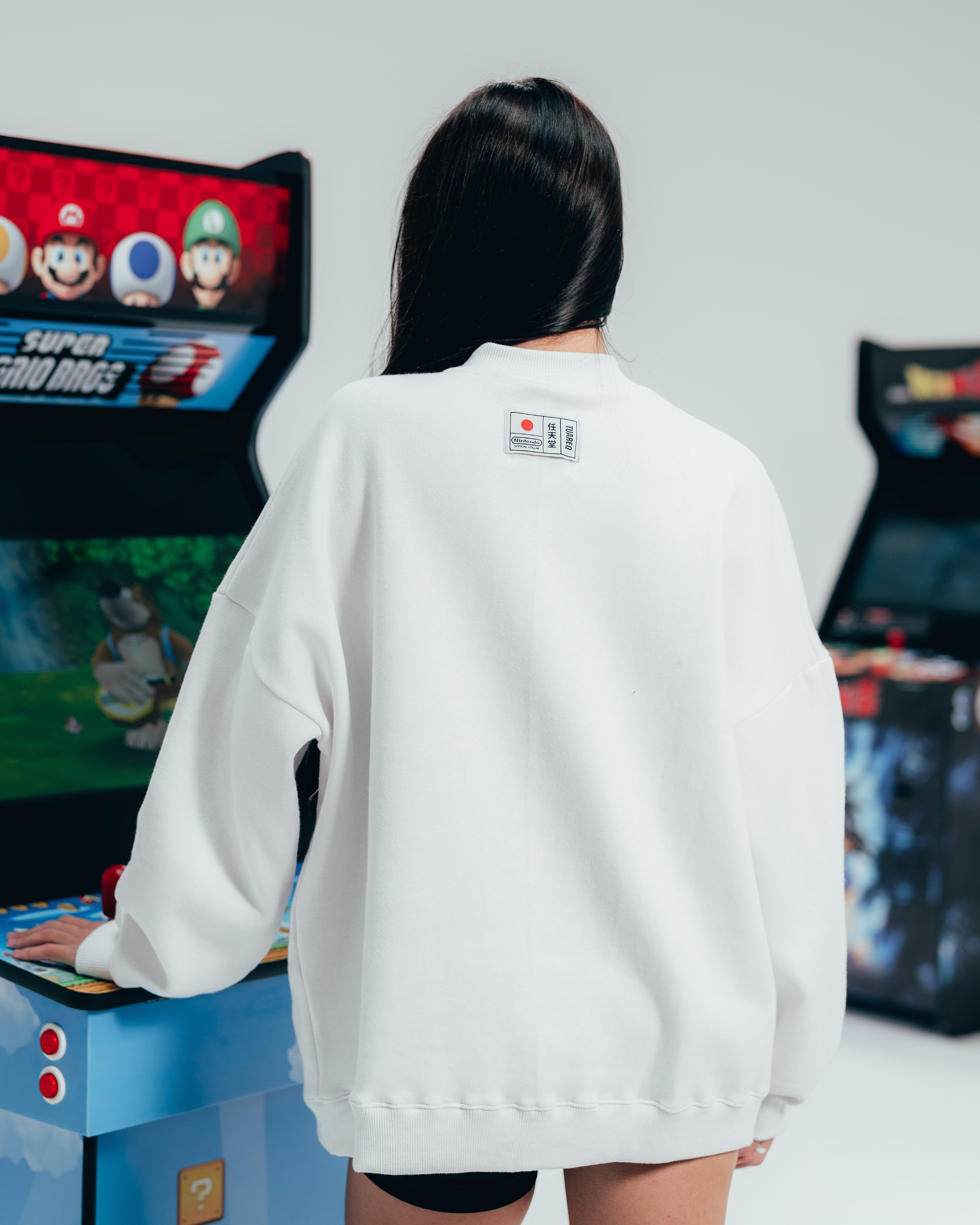CREWNECK [ NINTENDO ] KIRBY WHITE