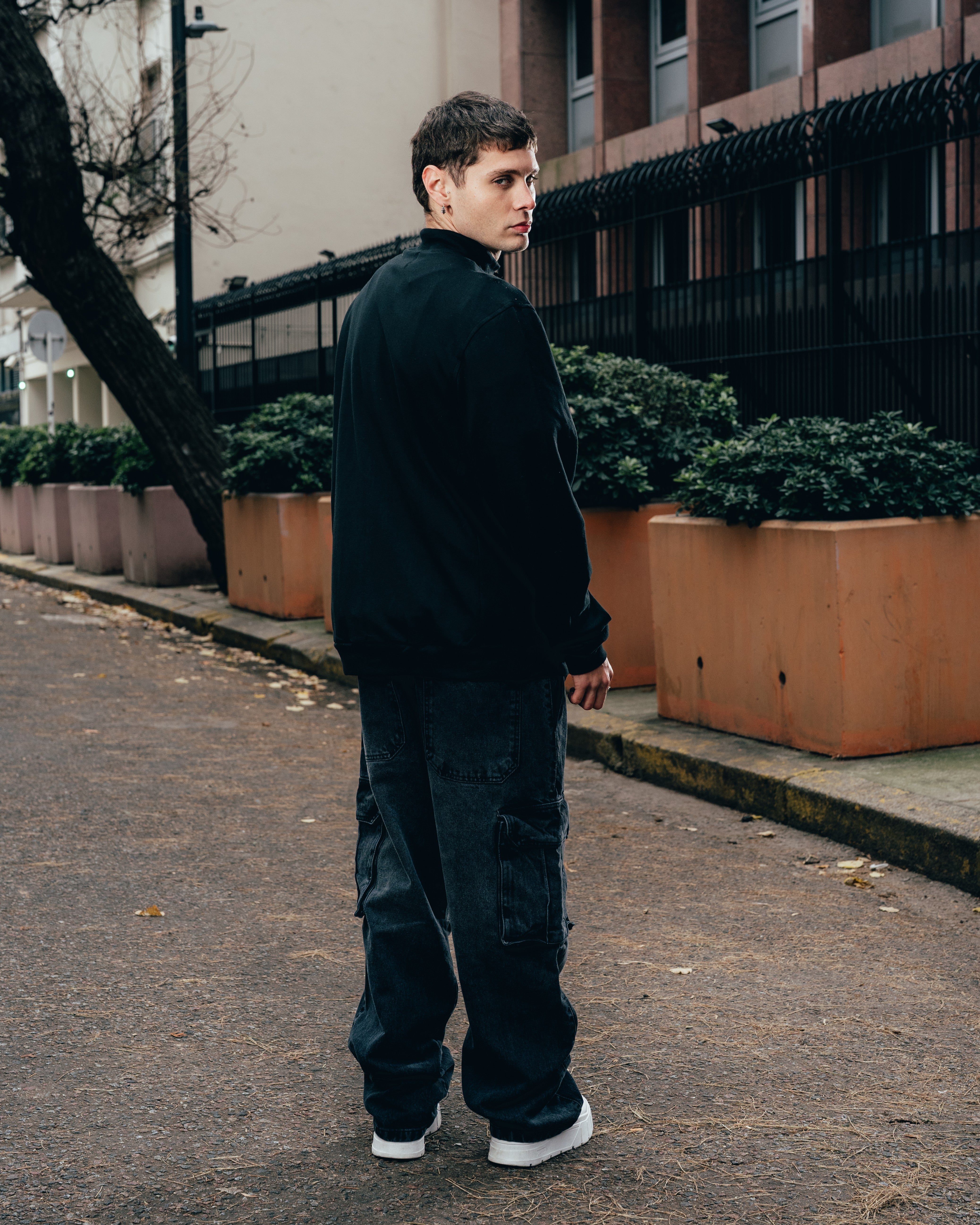 CAMPERA DEPORTIVA [ PRIMARI ] BLACK