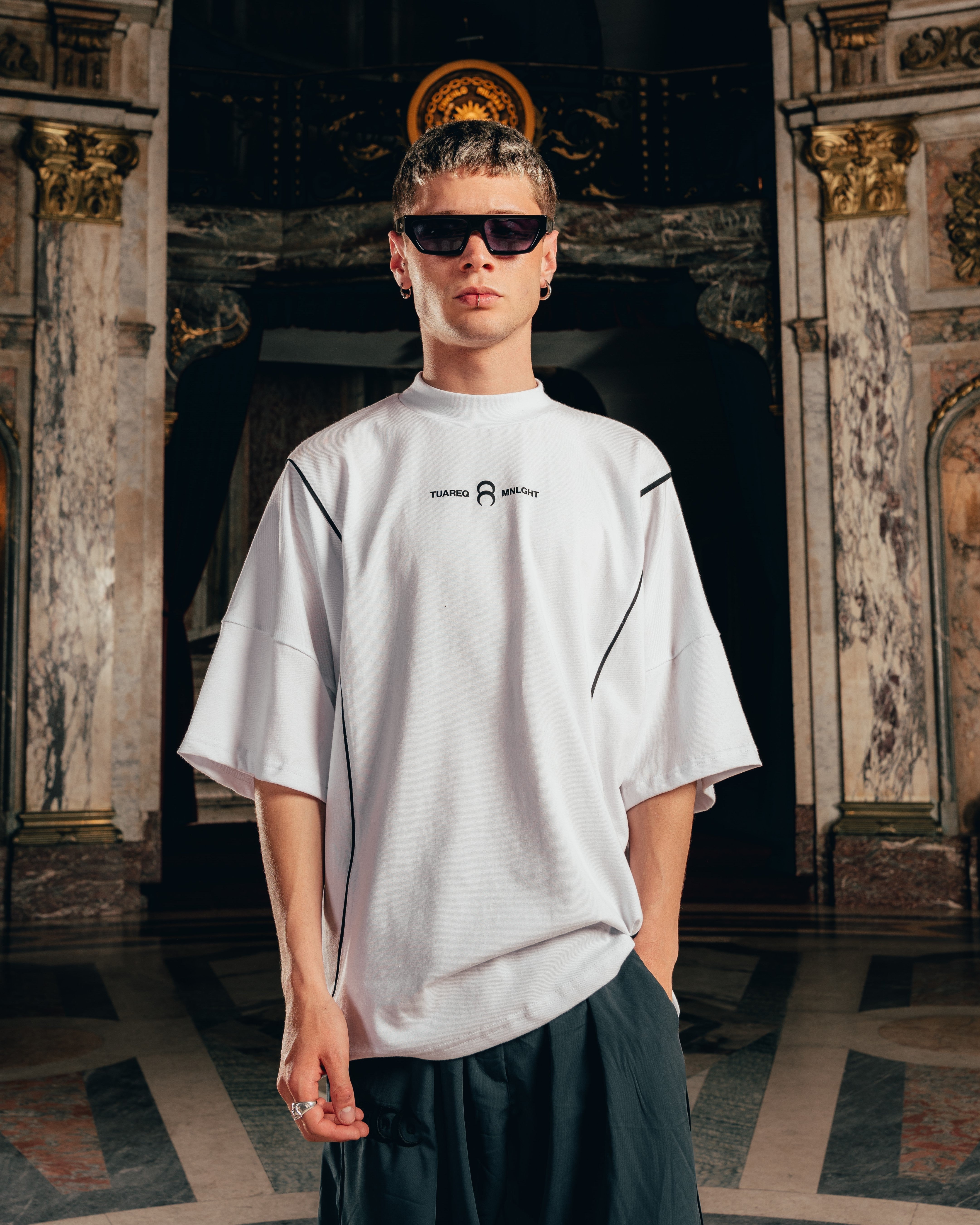 REMERA OVERSIZED [ RELIEVE ] WHITE