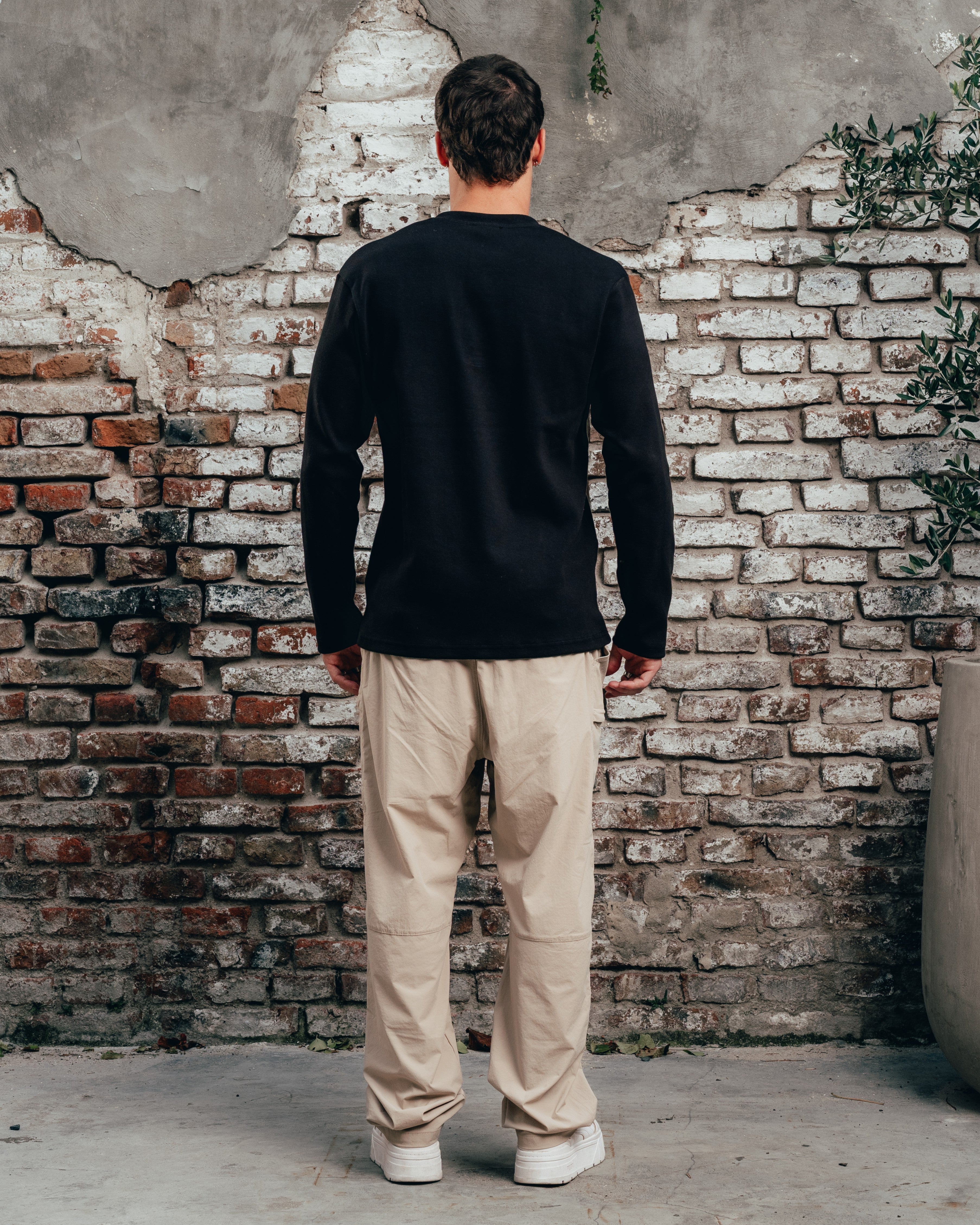 REMERA HENLEY MANGA LARGA [ PRIMARI ] BLACK