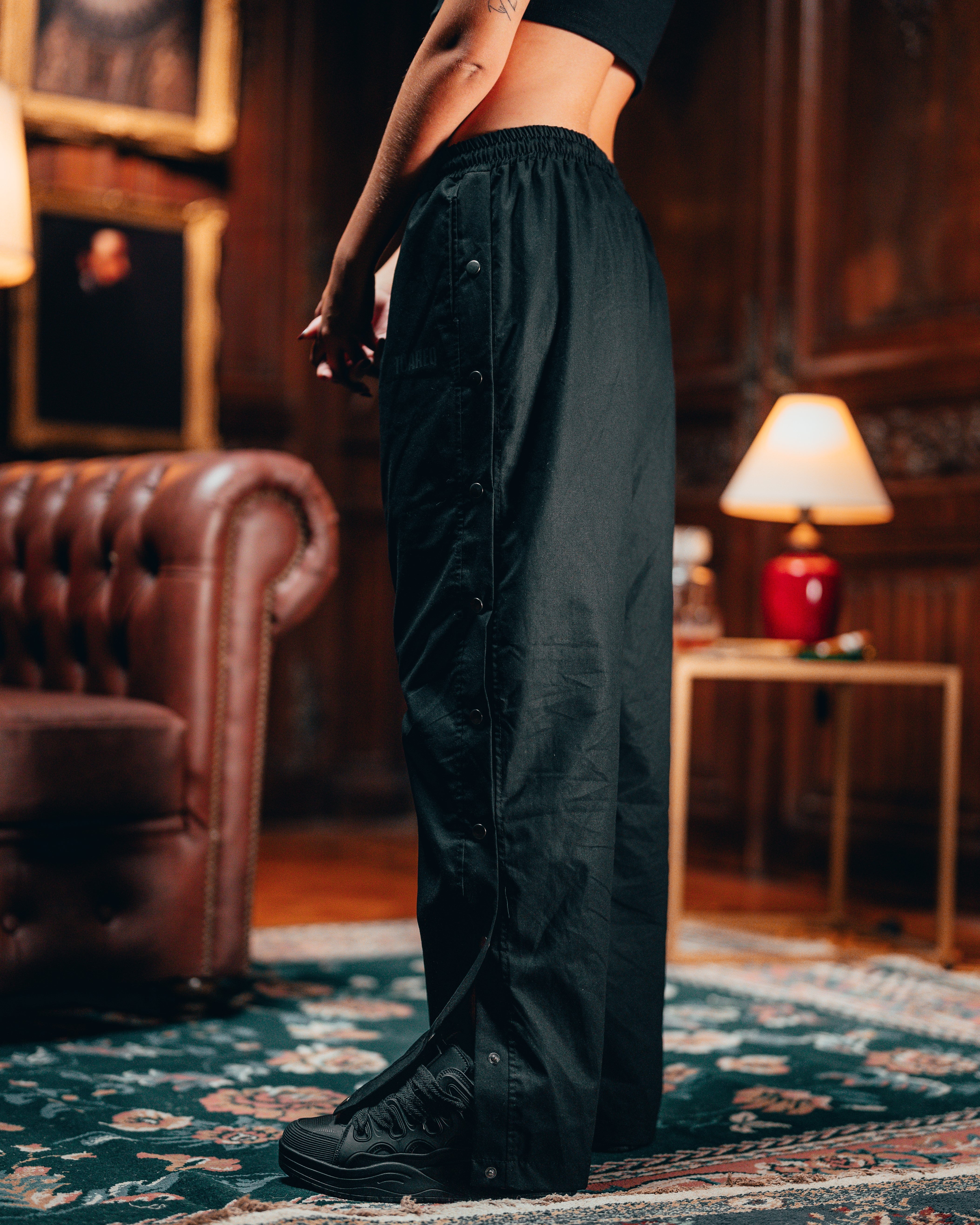 BUTTON PANT  [ PARACHUTE ] BLACK