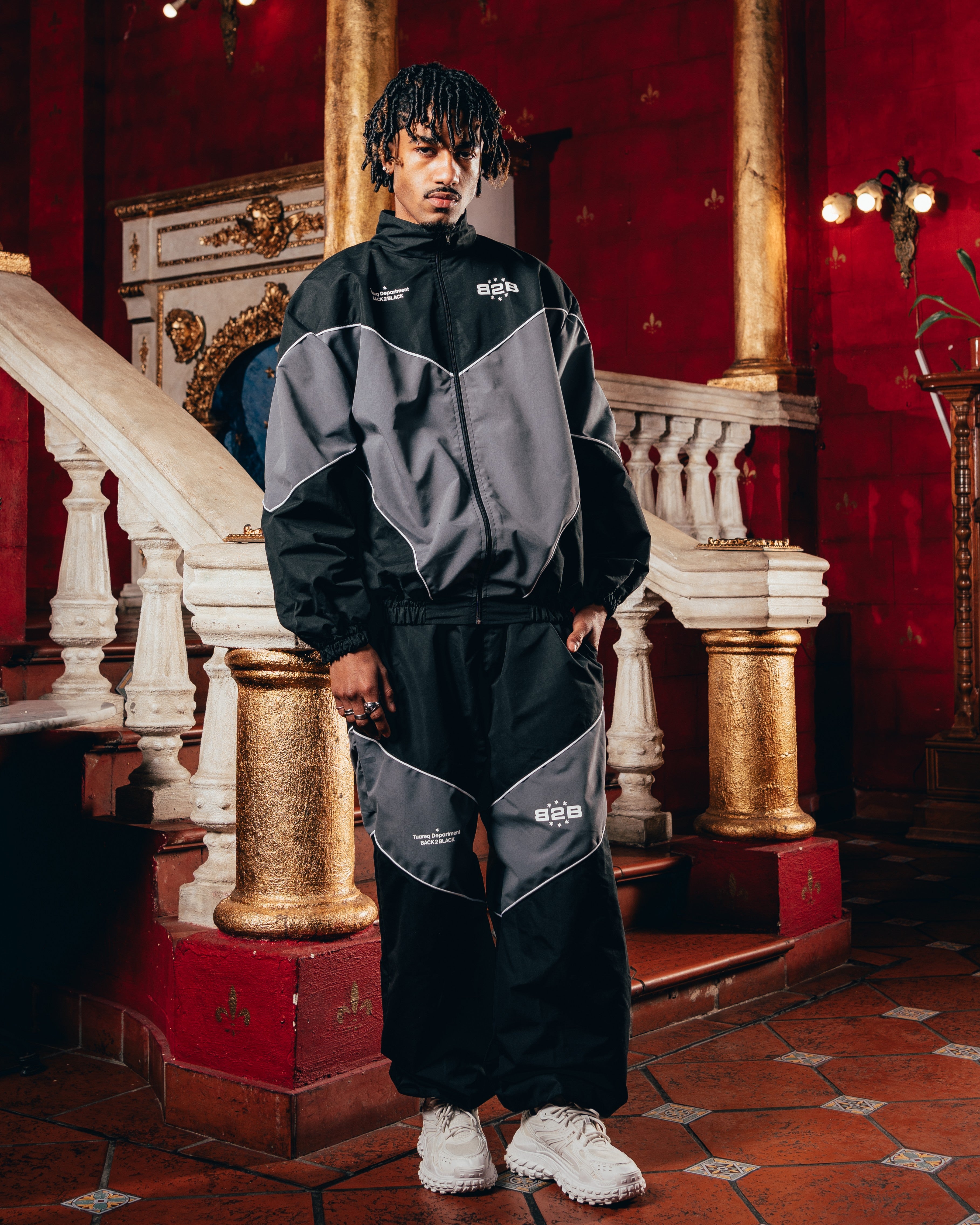 JOGGER DEPORTIVO ROMPEVIENTO [ B2B ] BLACK