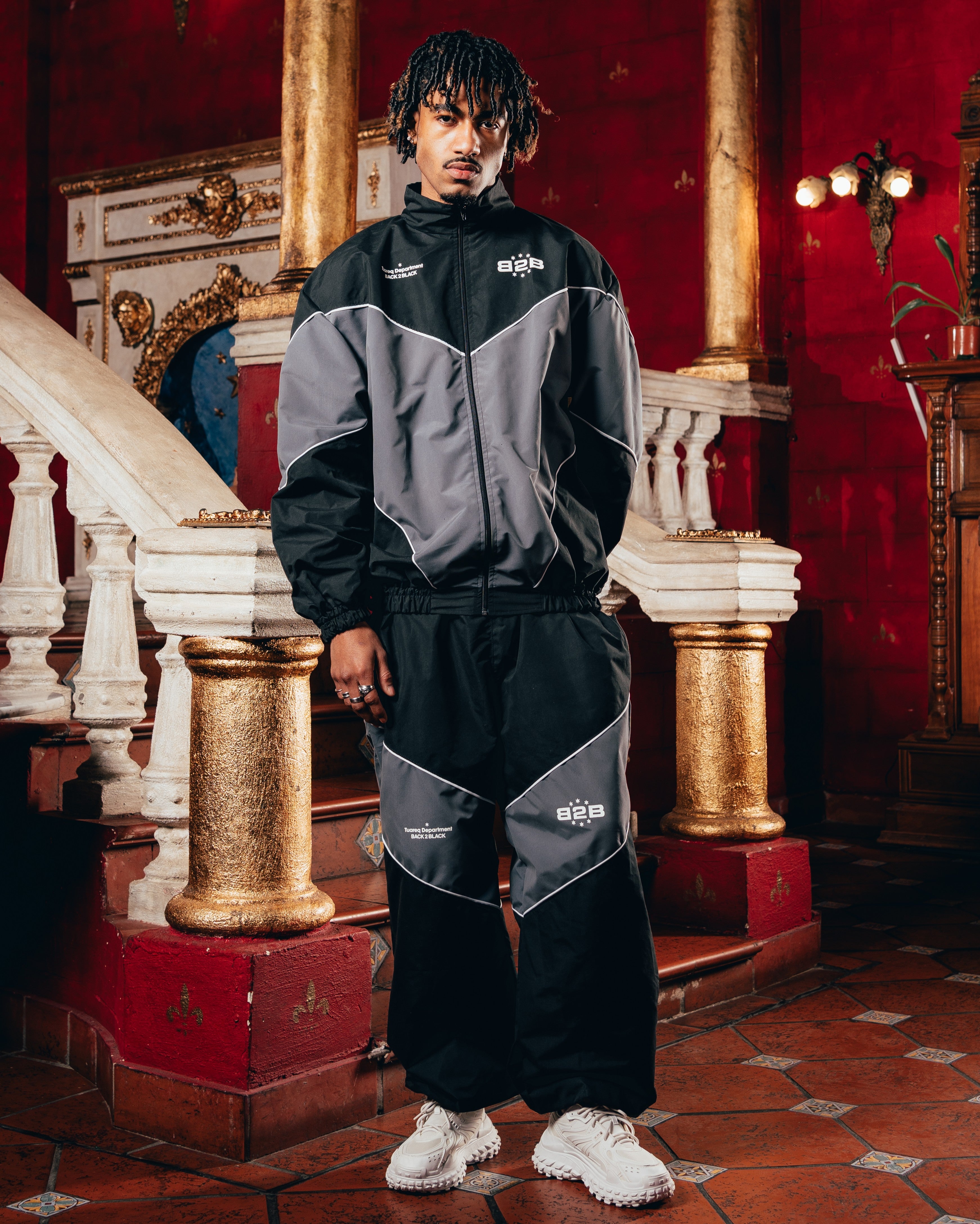 JOGGER DEPORTIVO ROMPEVIENTO [ B2B ] BLACK